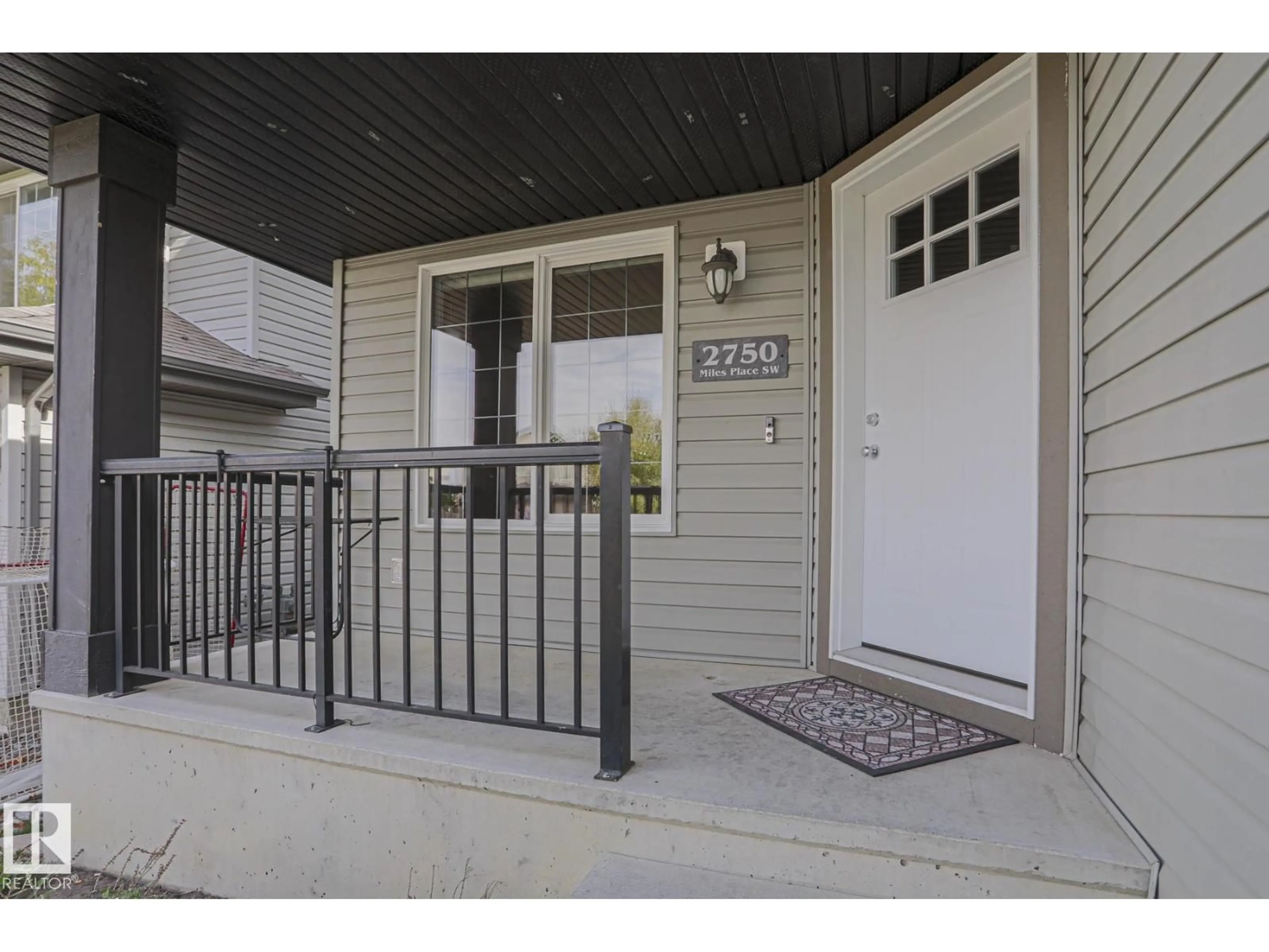 Indoor entryway for SW - 2750 MILES PL, Edmonton Alberta T6W0B3