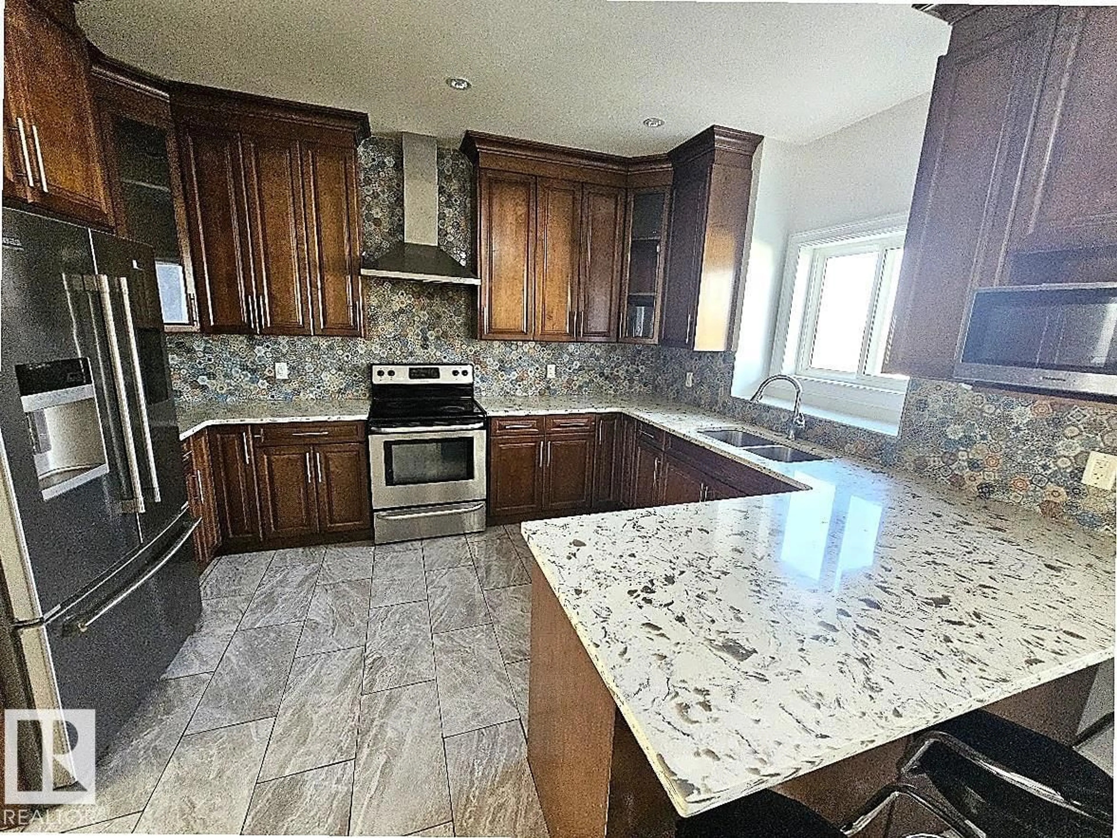 Contemporary kitchen, ceramic/tile floor for 5306 55 AV, Tofield Alberta T4J4J0