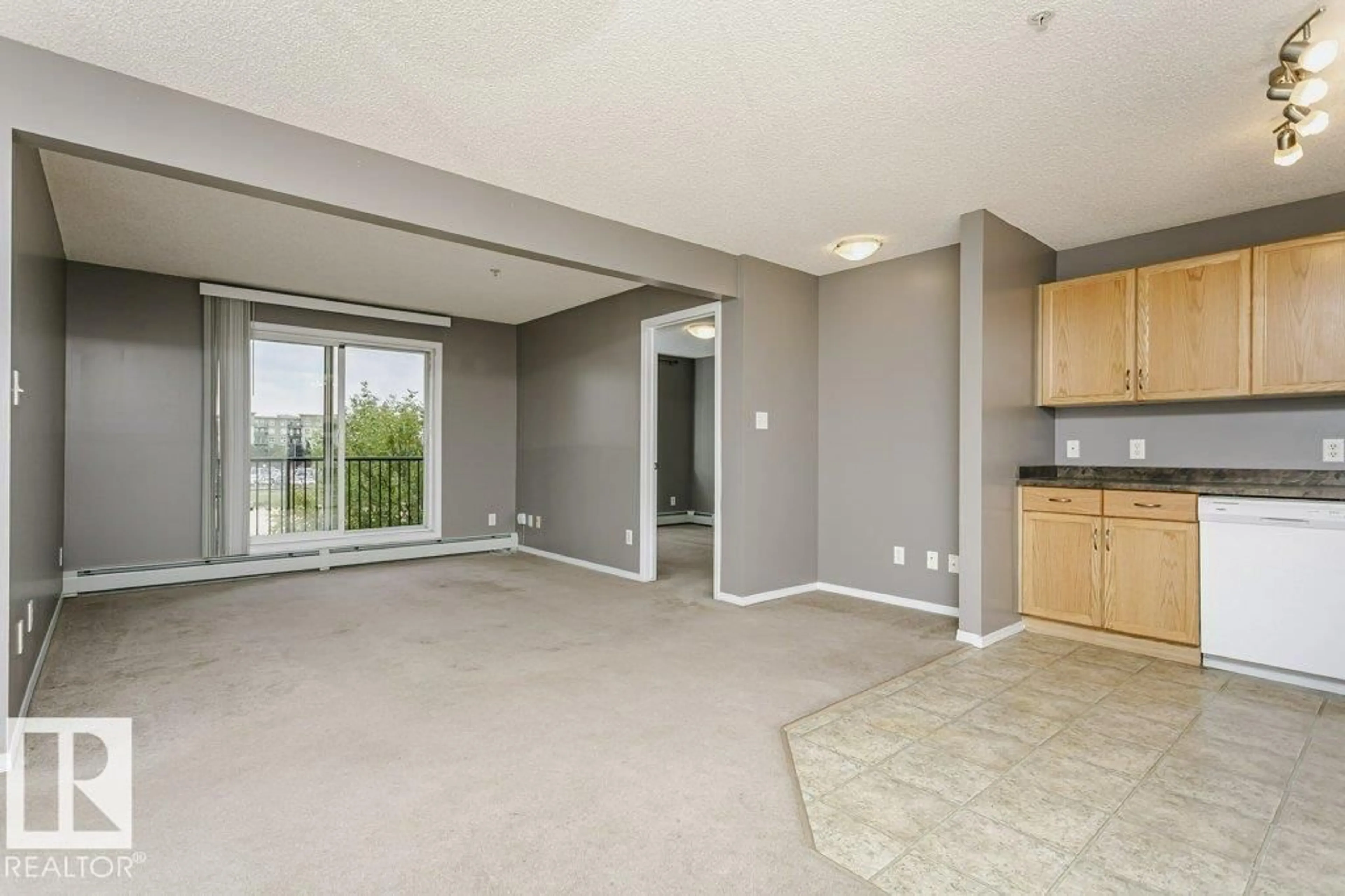 A pic of a room for 309 - 308 CLAREVIEW STATION DR, Edmonton Alberta T5Y0C5