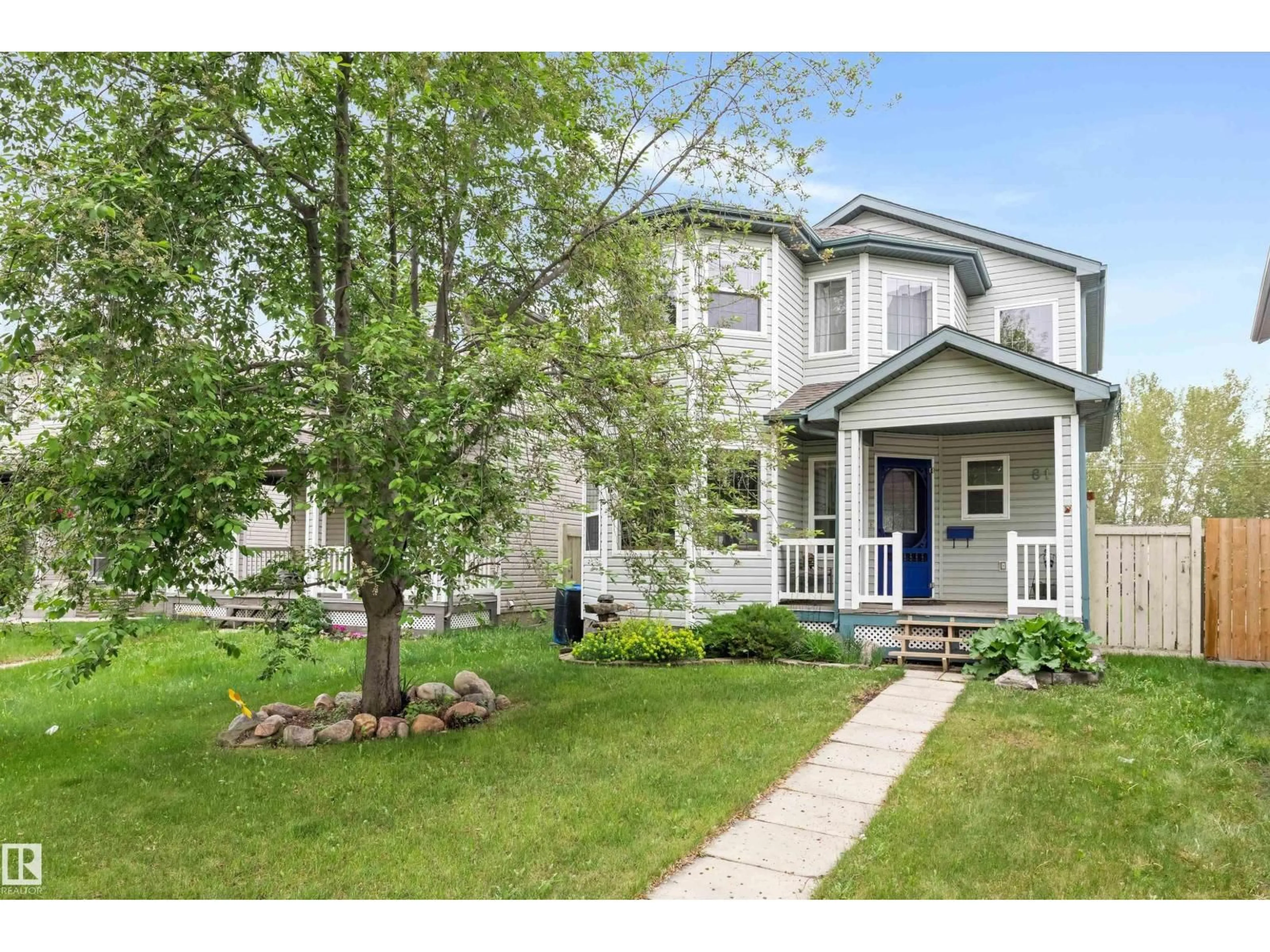 Home with vinyl exterior material, street for 81 MICHIGAN ST, Devon Alberta T9H2H4