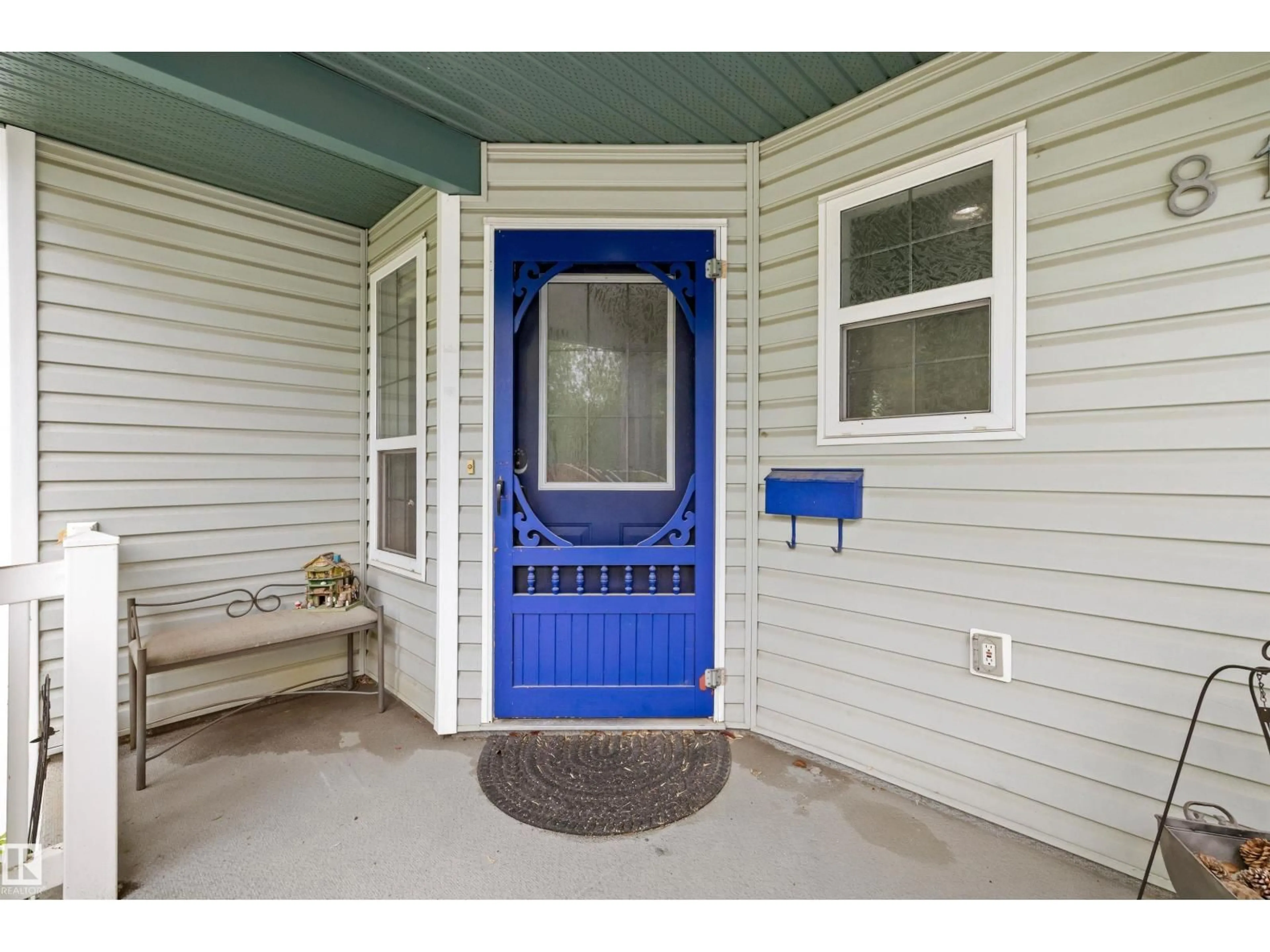 Indoor entryway for 81 MICHIGAN ST, Devon Alberta T9H2H4