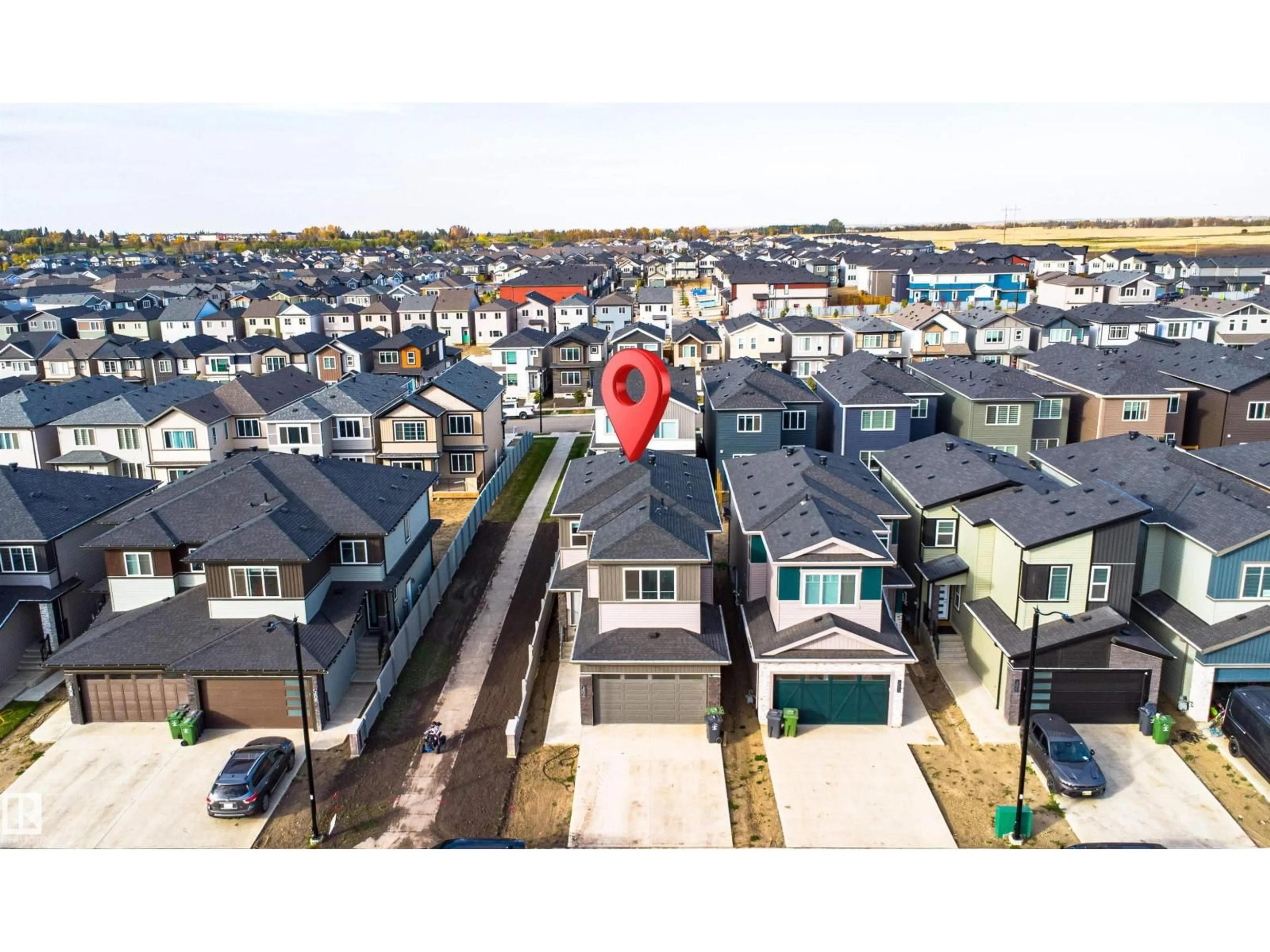 A pic from outside/outdoor area/front of a property/back of a property/a pic from drone, street for 3602 41 AVE, Beaumont Alberta T6X1A5