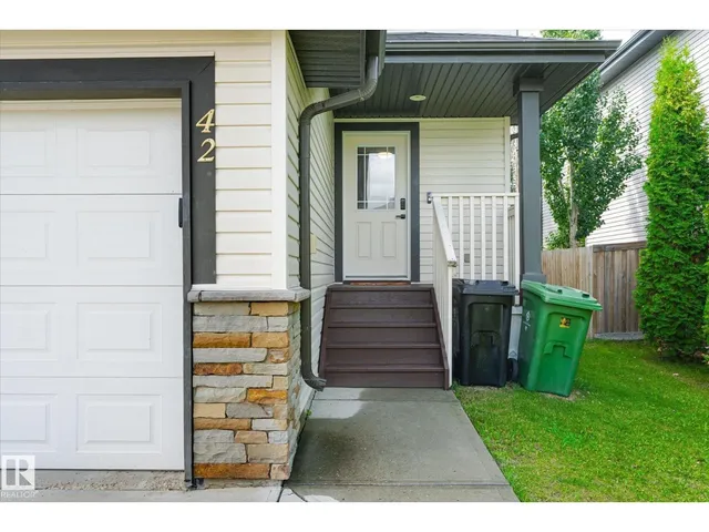 42 CATALINA CO, Fort Saskatchewan 2