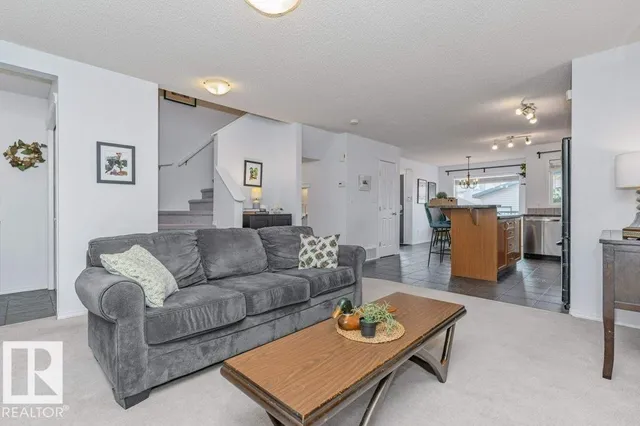 SW - 12059 19 AV, Edmonton 5