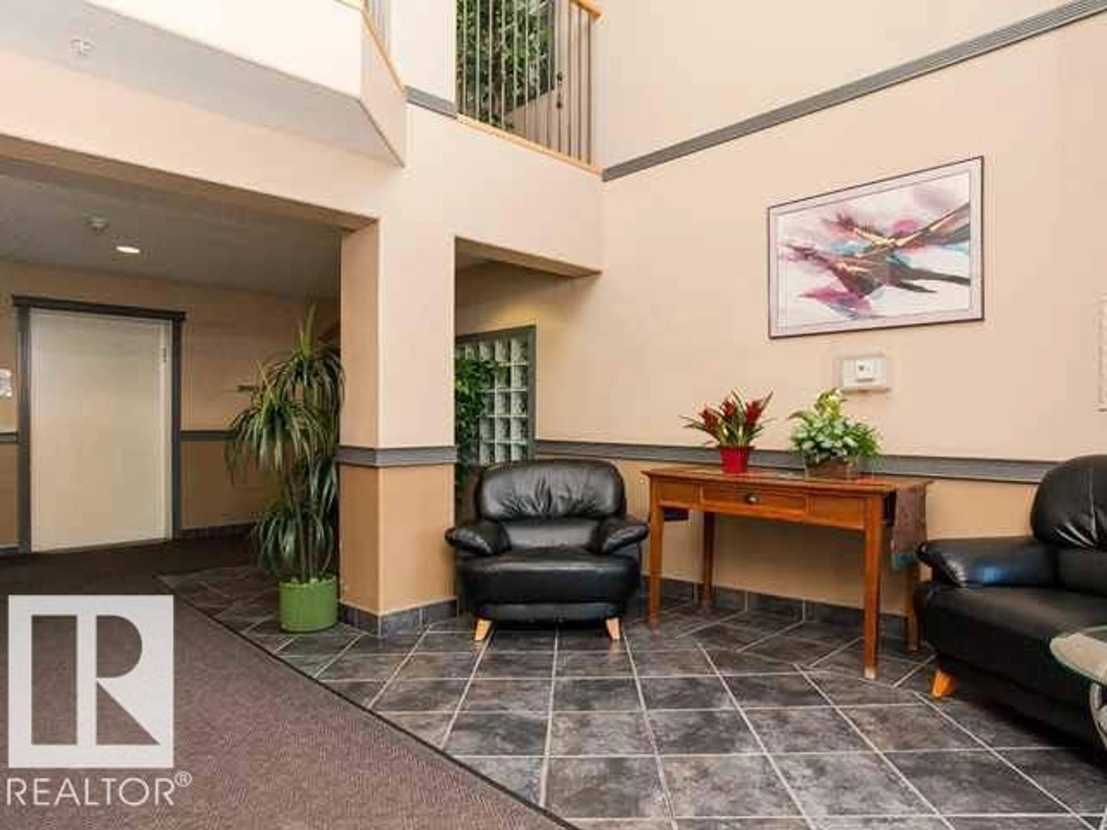 Indoor foyer for #419 - 261 YOUVILLE DR, Edmonton Alberta T6L7H3
