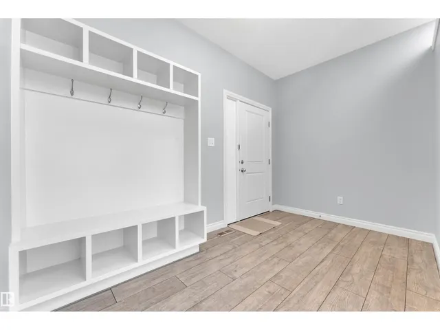 4359 126 AV, Edmonton 4