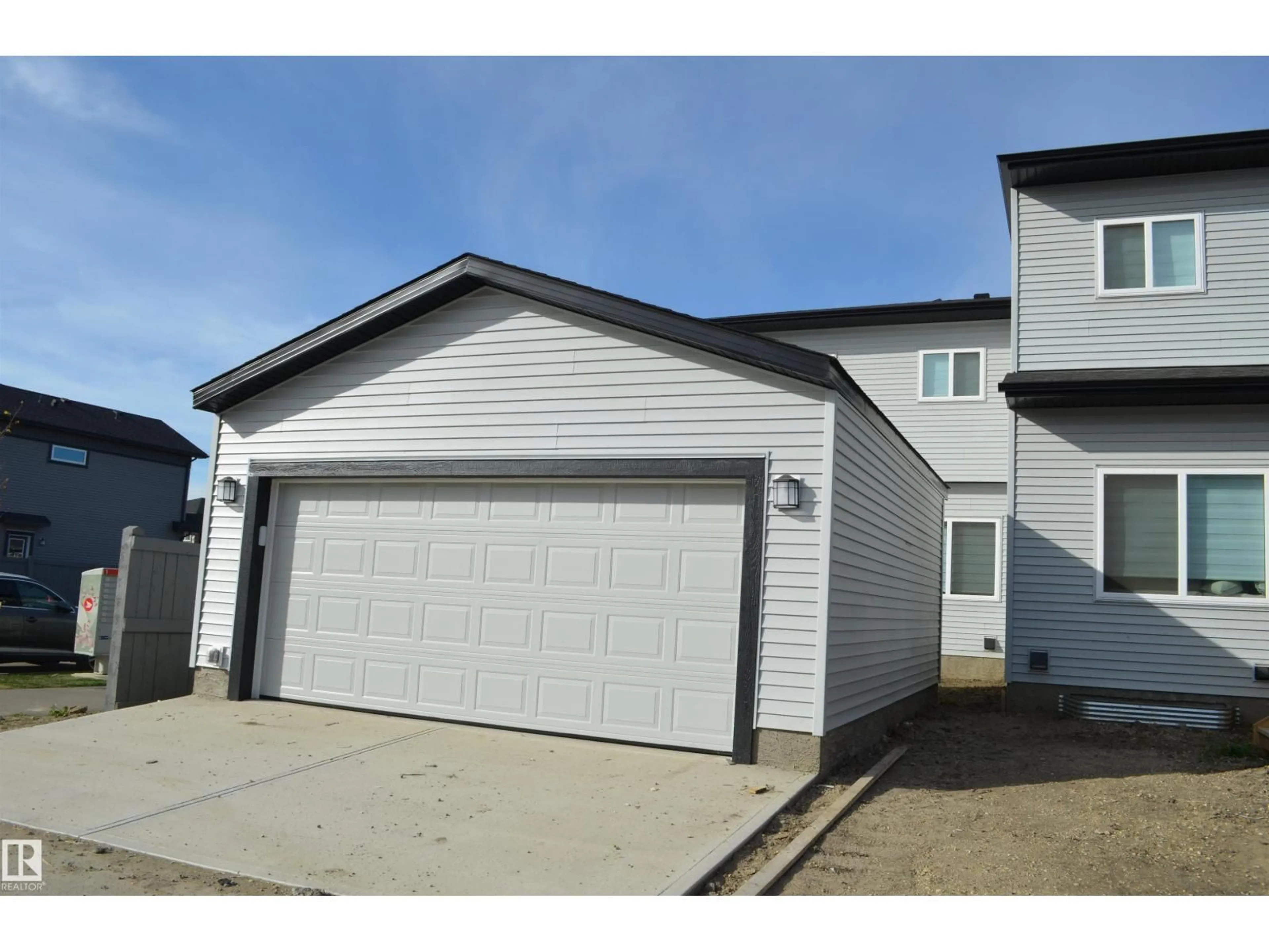 Indoor garage for 1081 BERG PL, Leduc Alberta T9E1T6