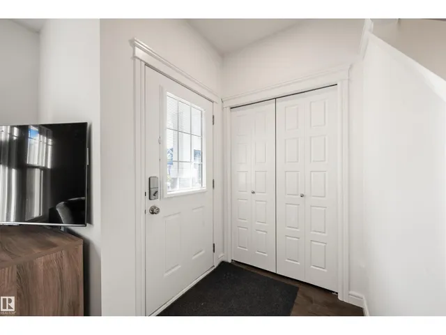 222 DESROCHERS BV, Edmonton 3