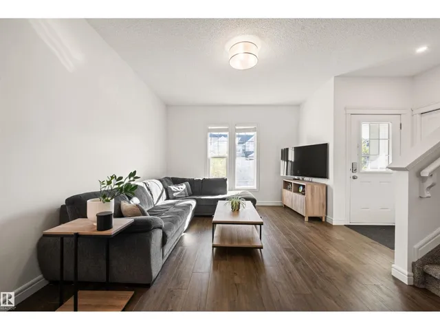 222 DESROCHERS BV, Edmonton 4