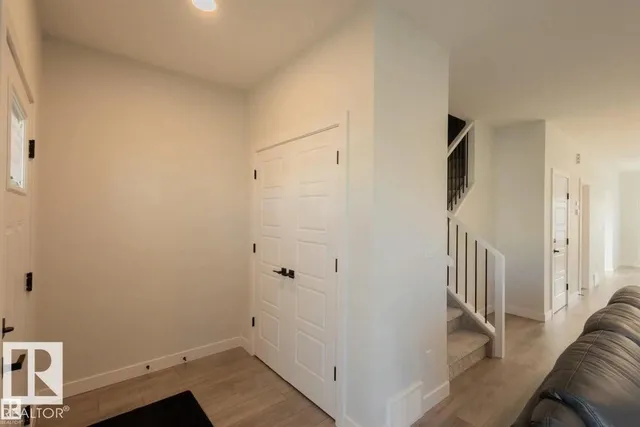 NW - 22519 88 AV, Edmonton 4