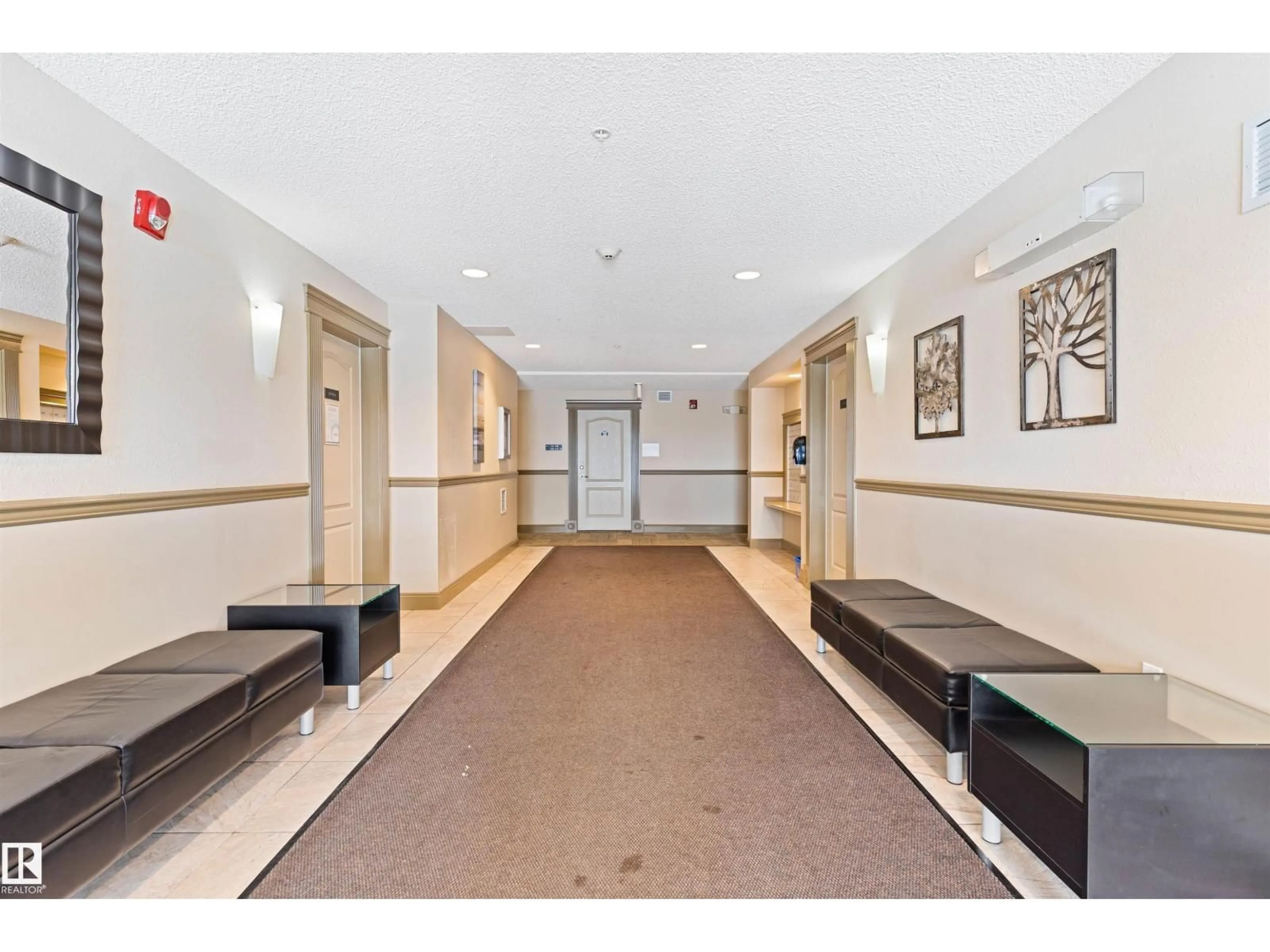 Indoor foyer for #103 - 12660 142 AV, Edmonton Alberta T5X0J4