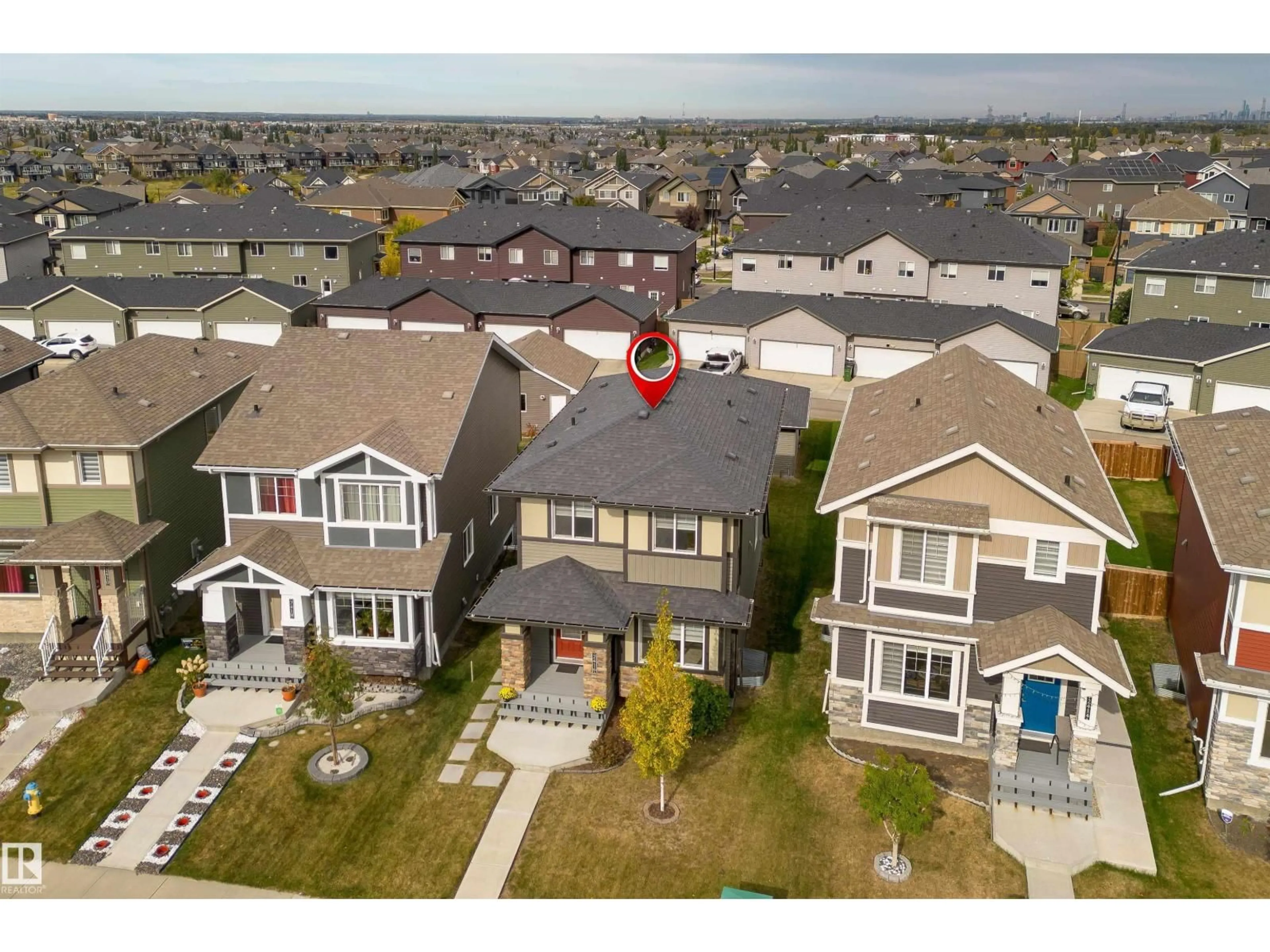 A pic from outside/outdoor area/front of a property/back of a property/a pic from drone, street for 2416 WONNACOTT CO, Edmonton Alberta T6X2K5