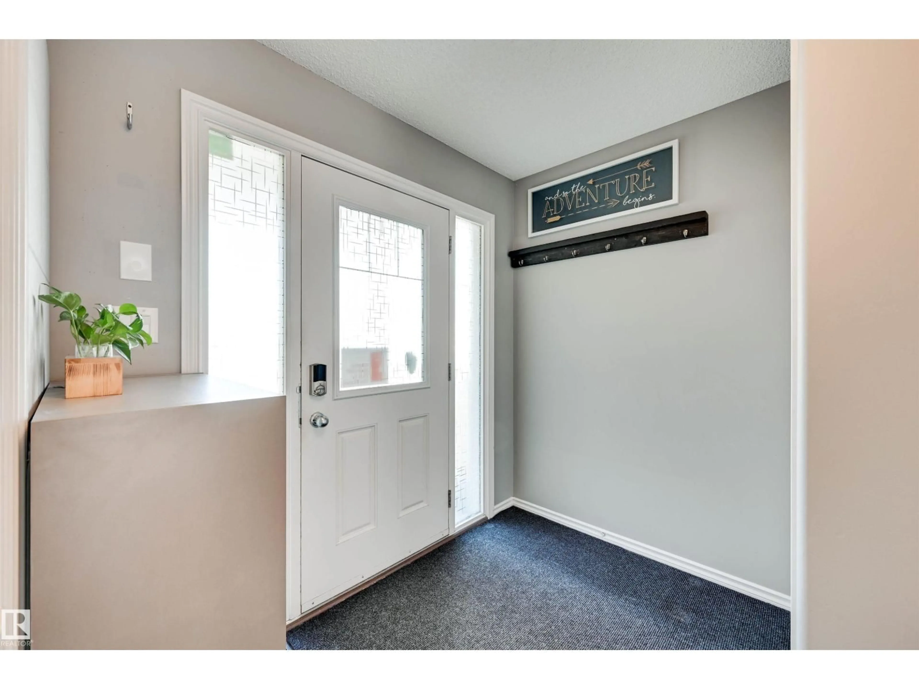 Indoor entryway for NW - 9523 212 ST, Edmonton Alberta T5T4J6