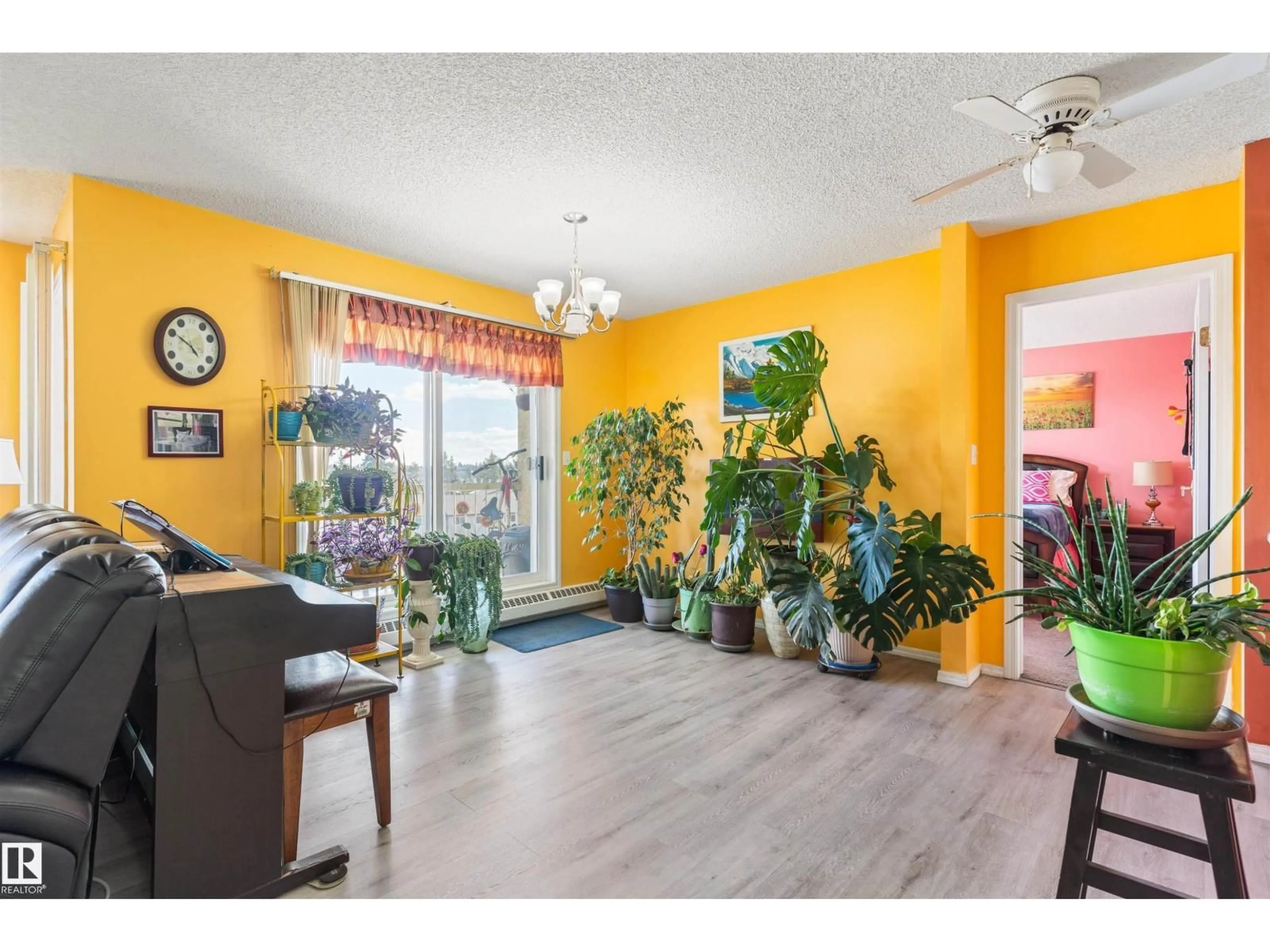 Unknown for #403 - 18020 95 AV NW, Edmonton Alberta T5T6B2