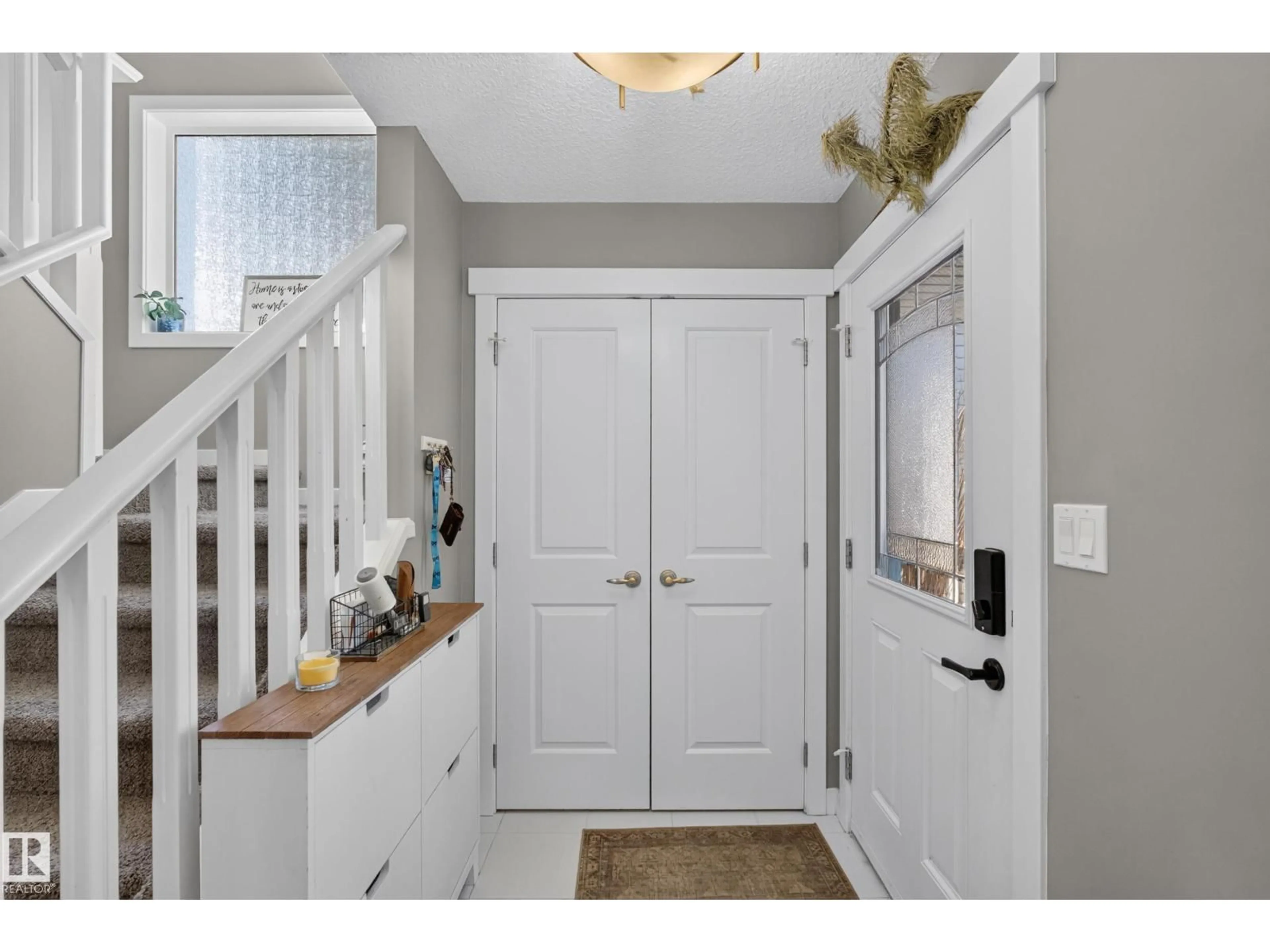 Indoor entryway for 83 RADCLIFFE WD, Fort Saskatchewan Alberta T8L0M6