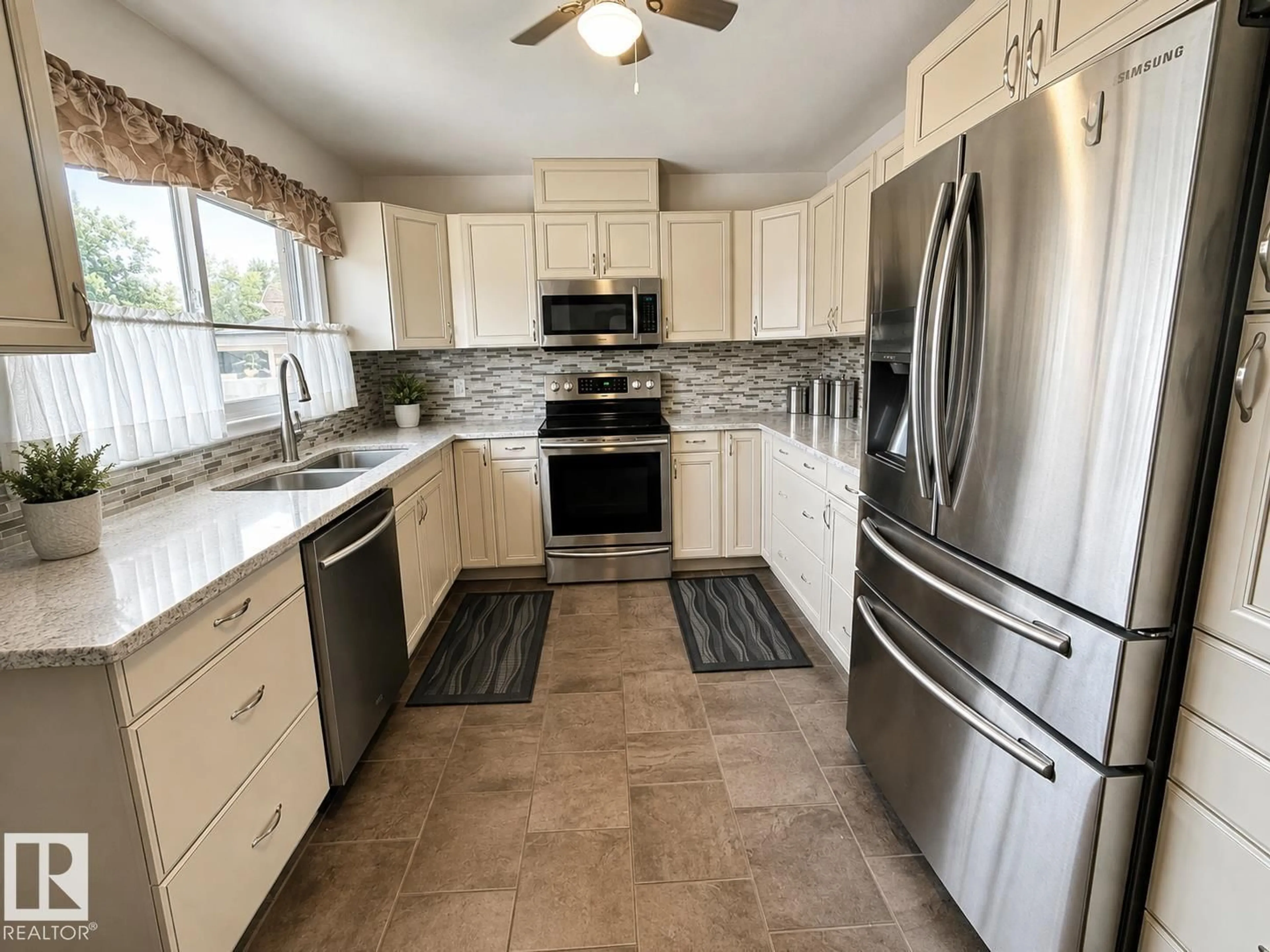 Unknown for 10315 44 ST, Edmonton Alberta T6A1V6