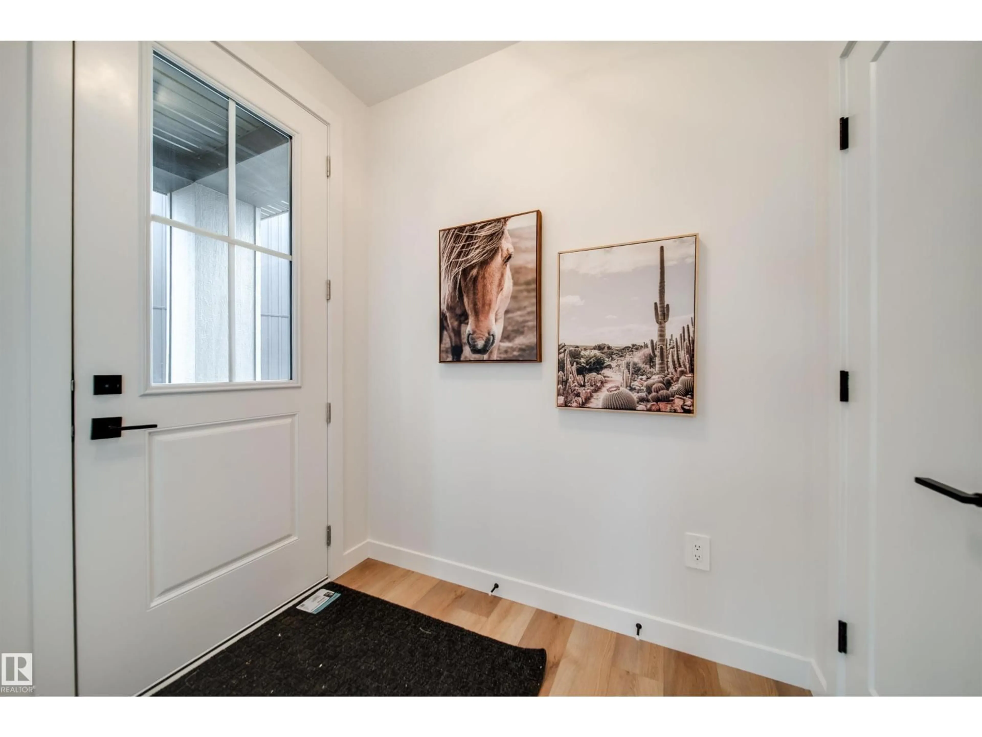 Indoor entryway for 63 CHARTRES CL, St. Albert Alberta T8T2E1