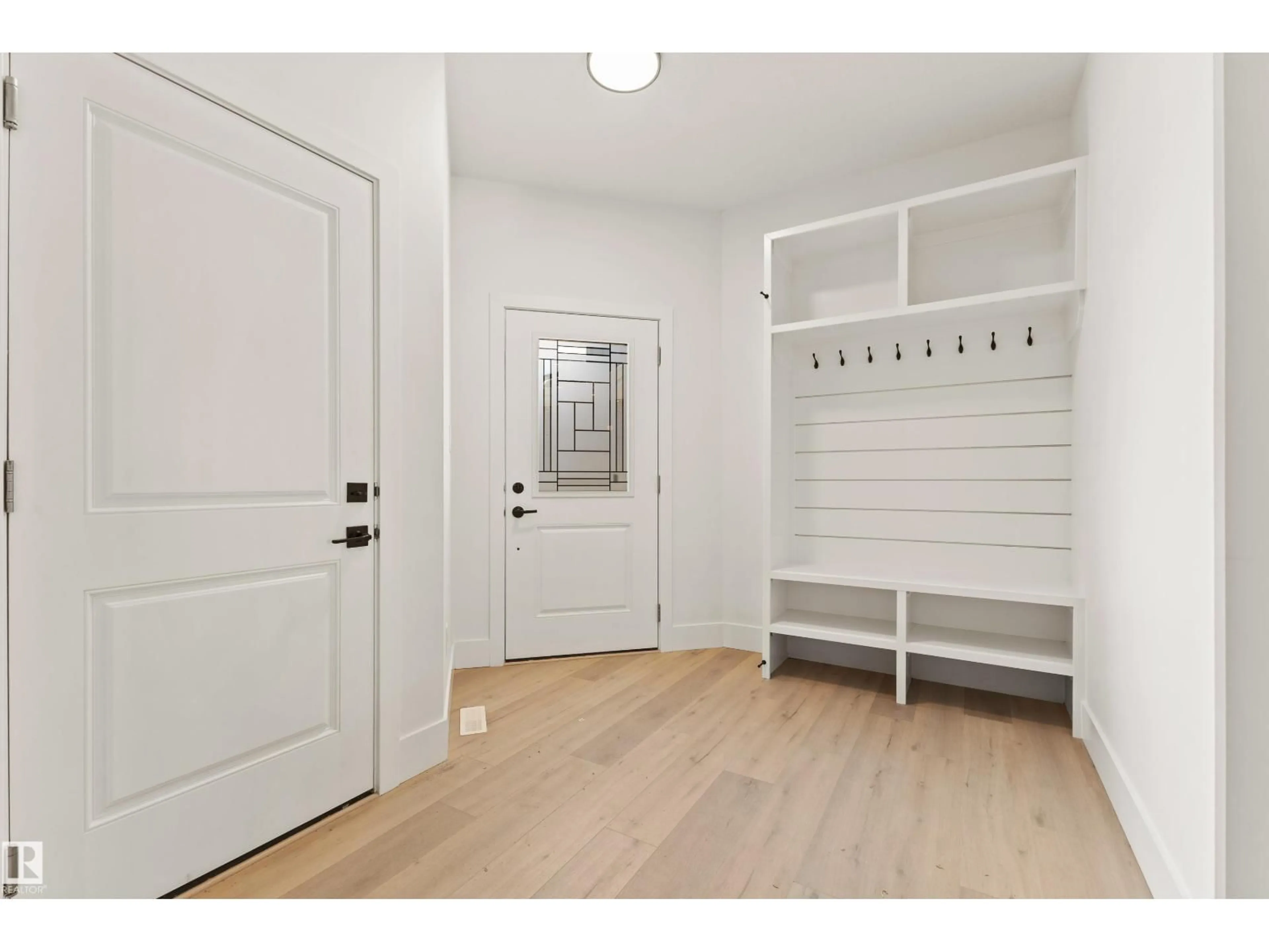 Indoor entryway for 94 SPRING LI, Spruce Grove Alberta T7X2X7