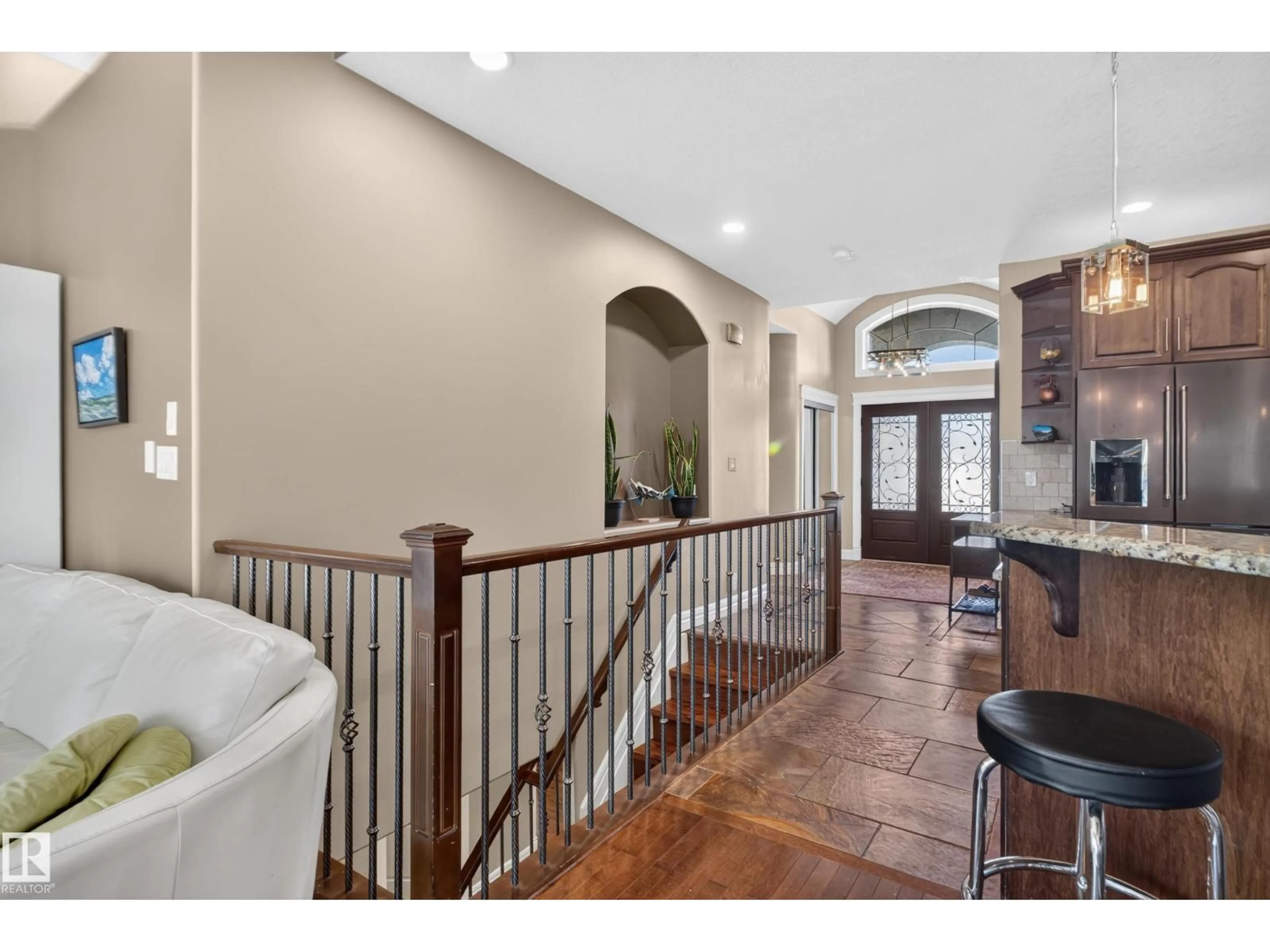 Indoor entryway for 20 KINGSMOOR CL, St. Albert Alberta T8N0X2