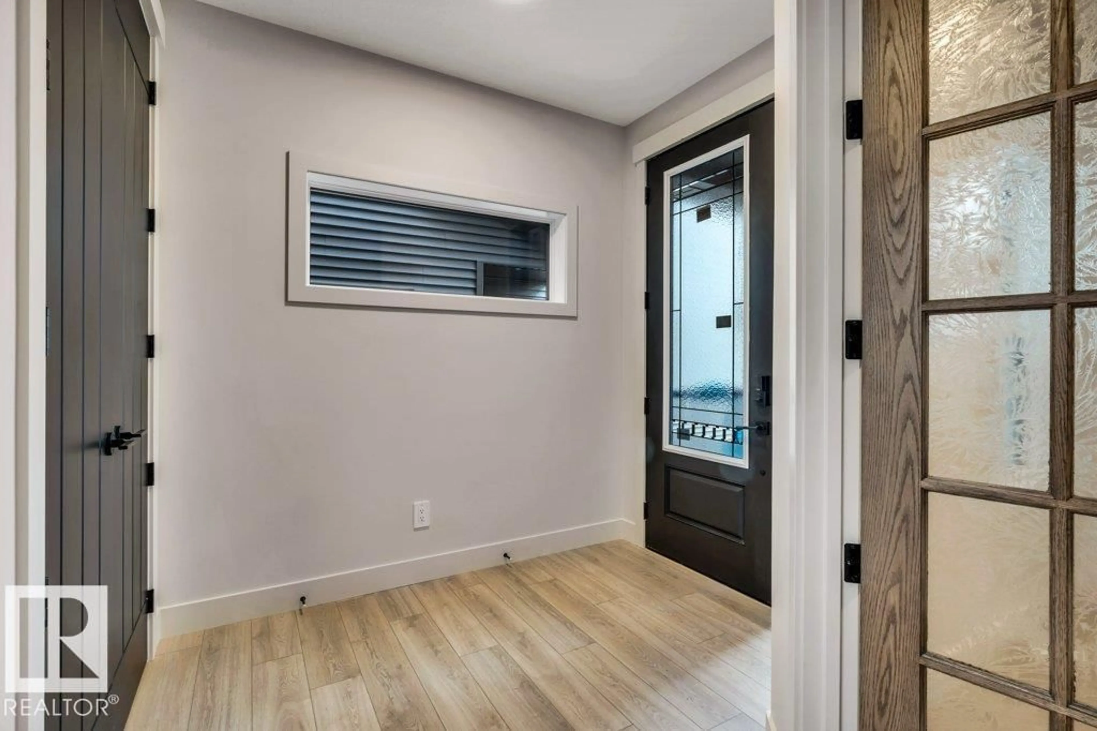 Indoor entryway for 65 NORWYCK WY, Spruce Grove Alberta T7X4S4