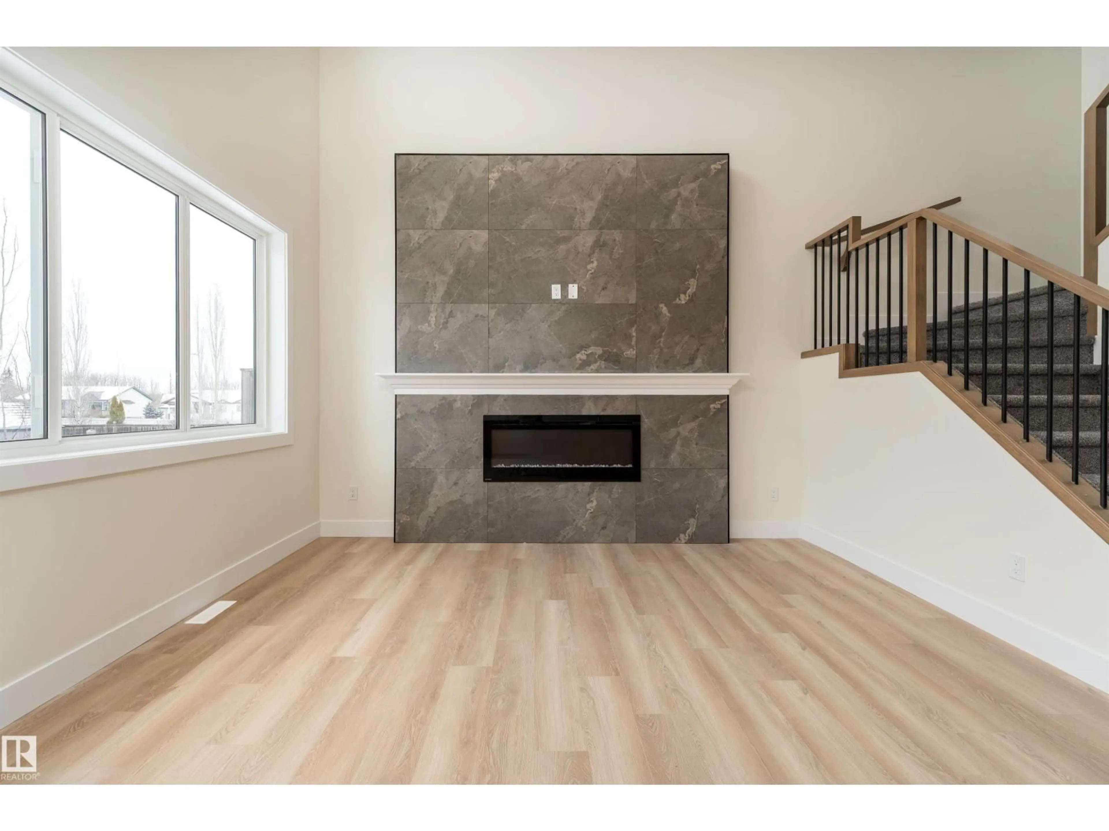 A pic of a room for 60 LANDING TRAILS DR, Gibbons Alberta T0A1N0