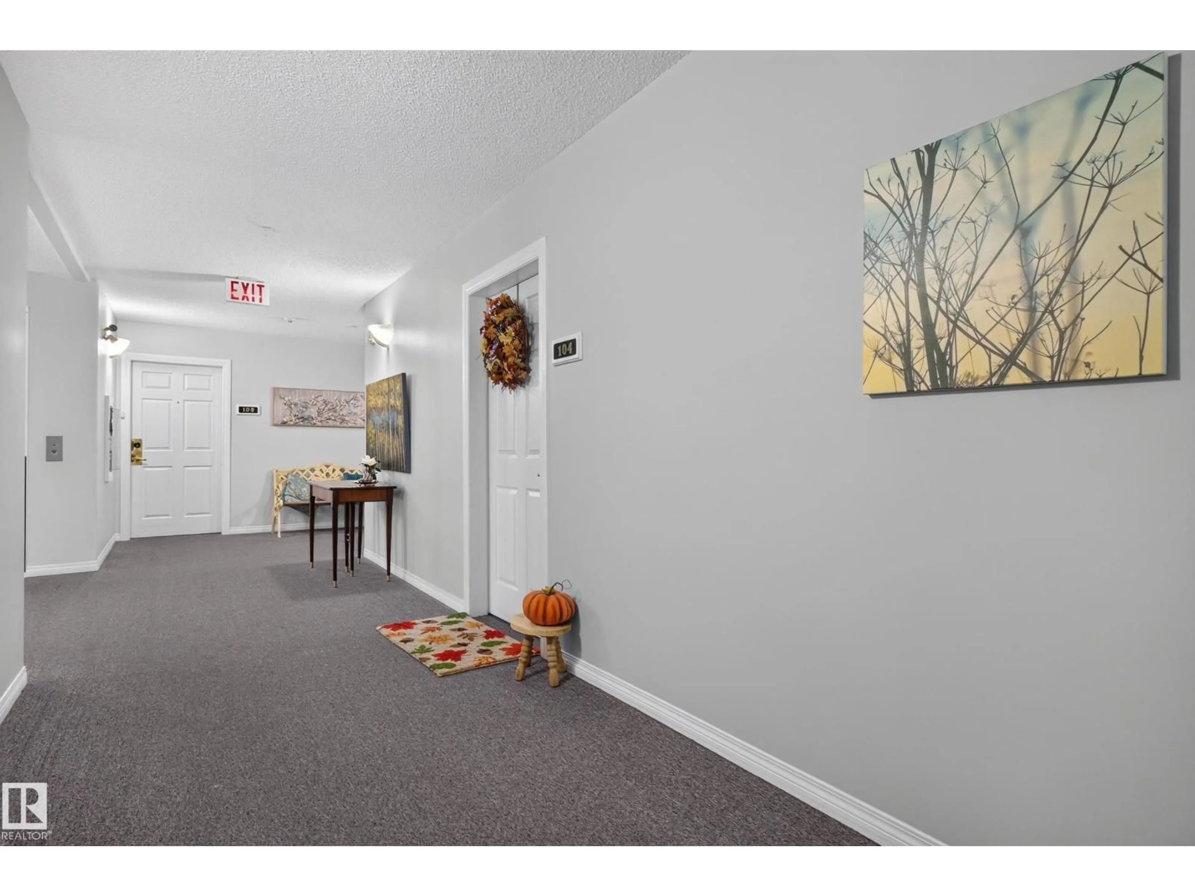 Indoor foyer for #104 - 5102 49 AV, Leduc Alberta T9E8H1