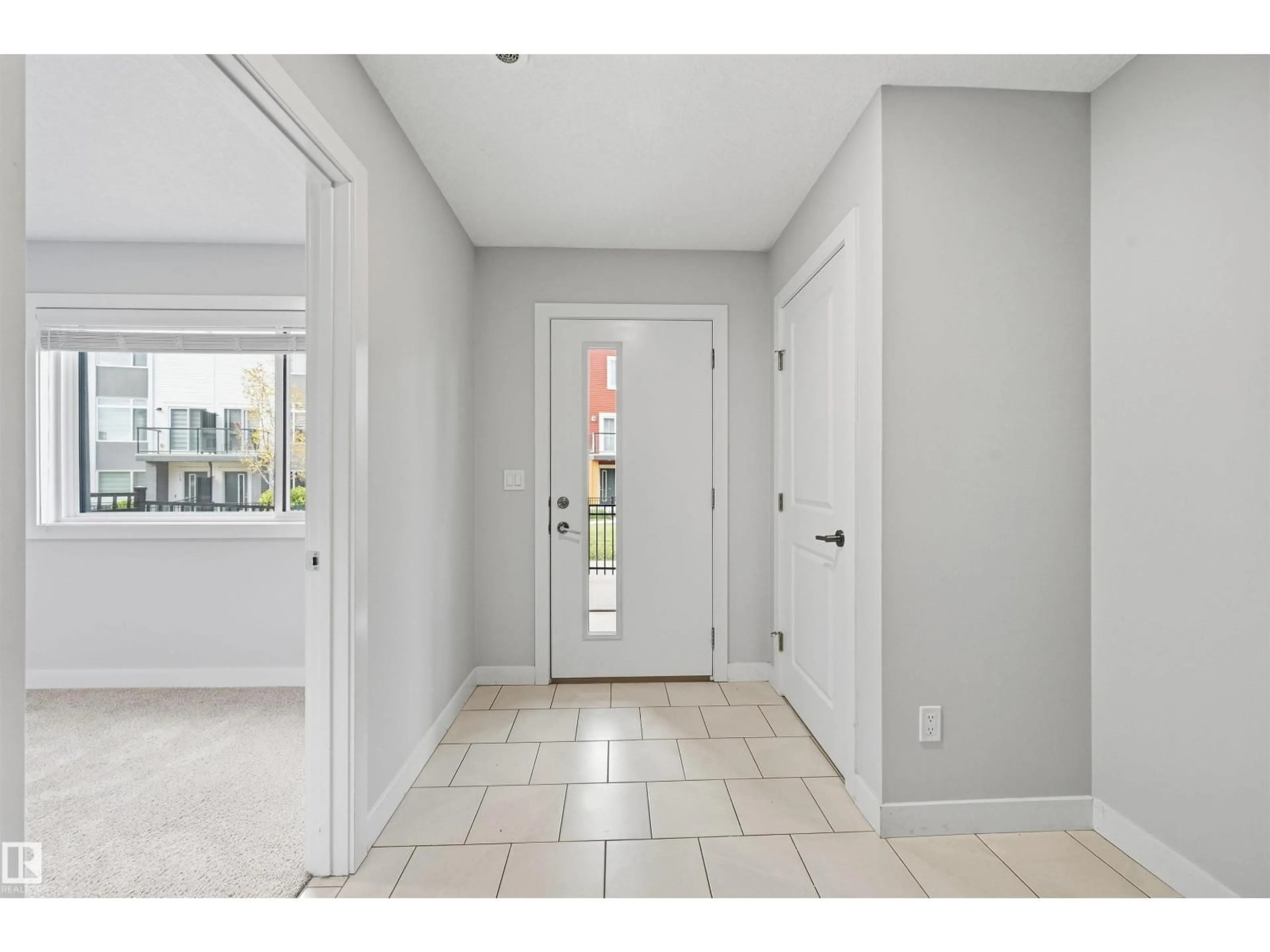 Indoor entryway for 79 1010 RABBIT HILL RD, Edmonton Alberta T6W4G7