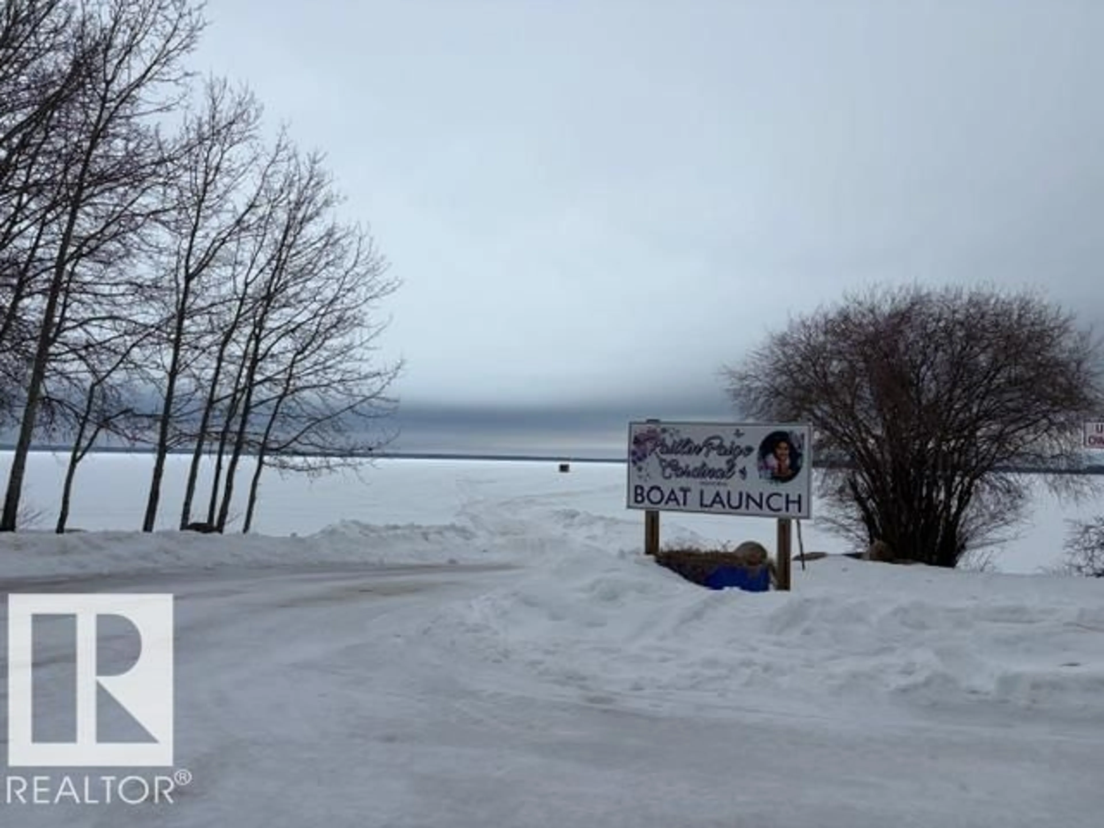 Blurry image for 582 HIGHWAY 813, Rural Opportunity M.D. Alberta T0G2K0
