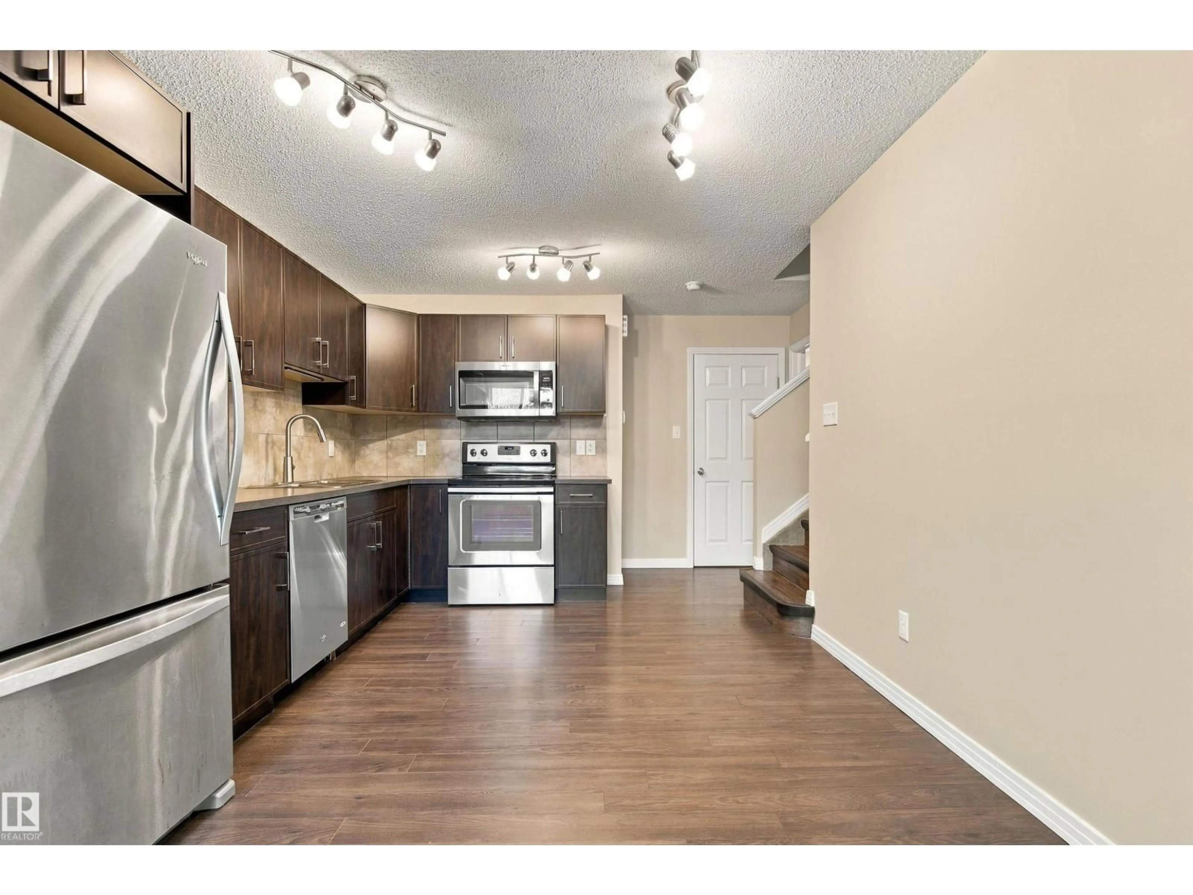 Unknown for 3528 CLAXTON CR, Edmonton Alberta T6W0Z6
