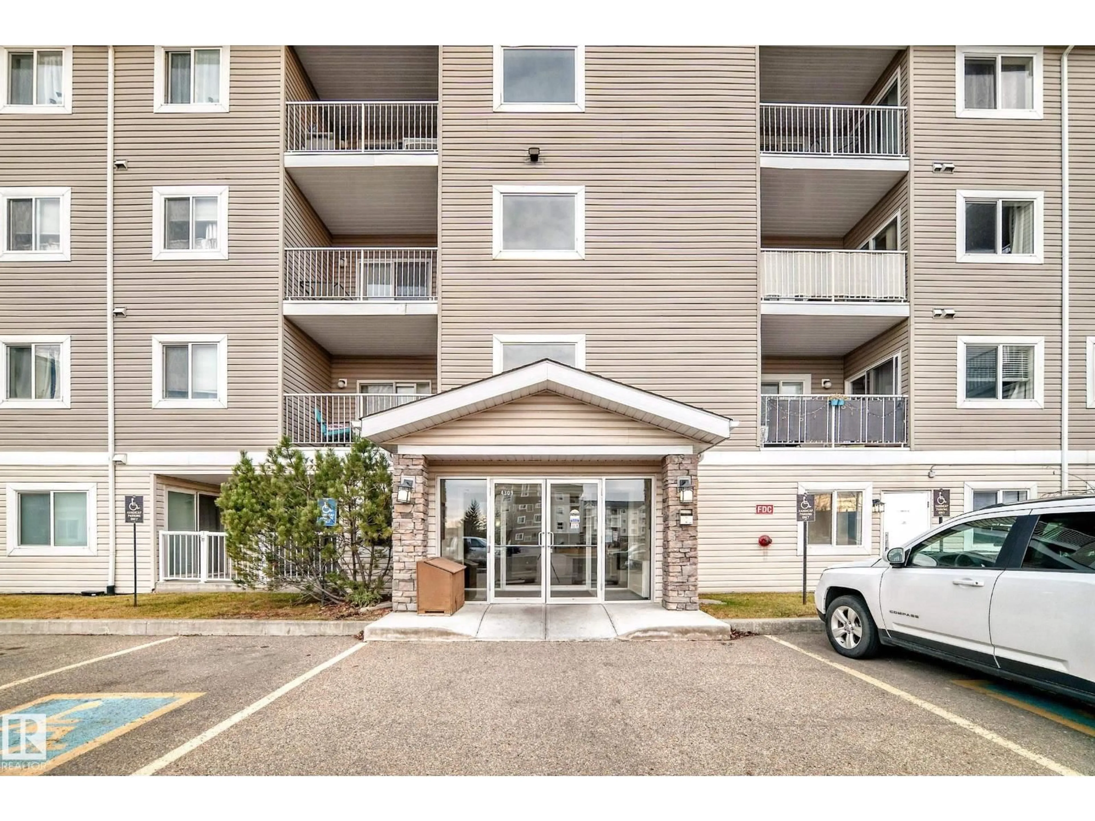 Unknown for #302 - 4309 33 ST, Stony Plain Alberta T7Z0C4