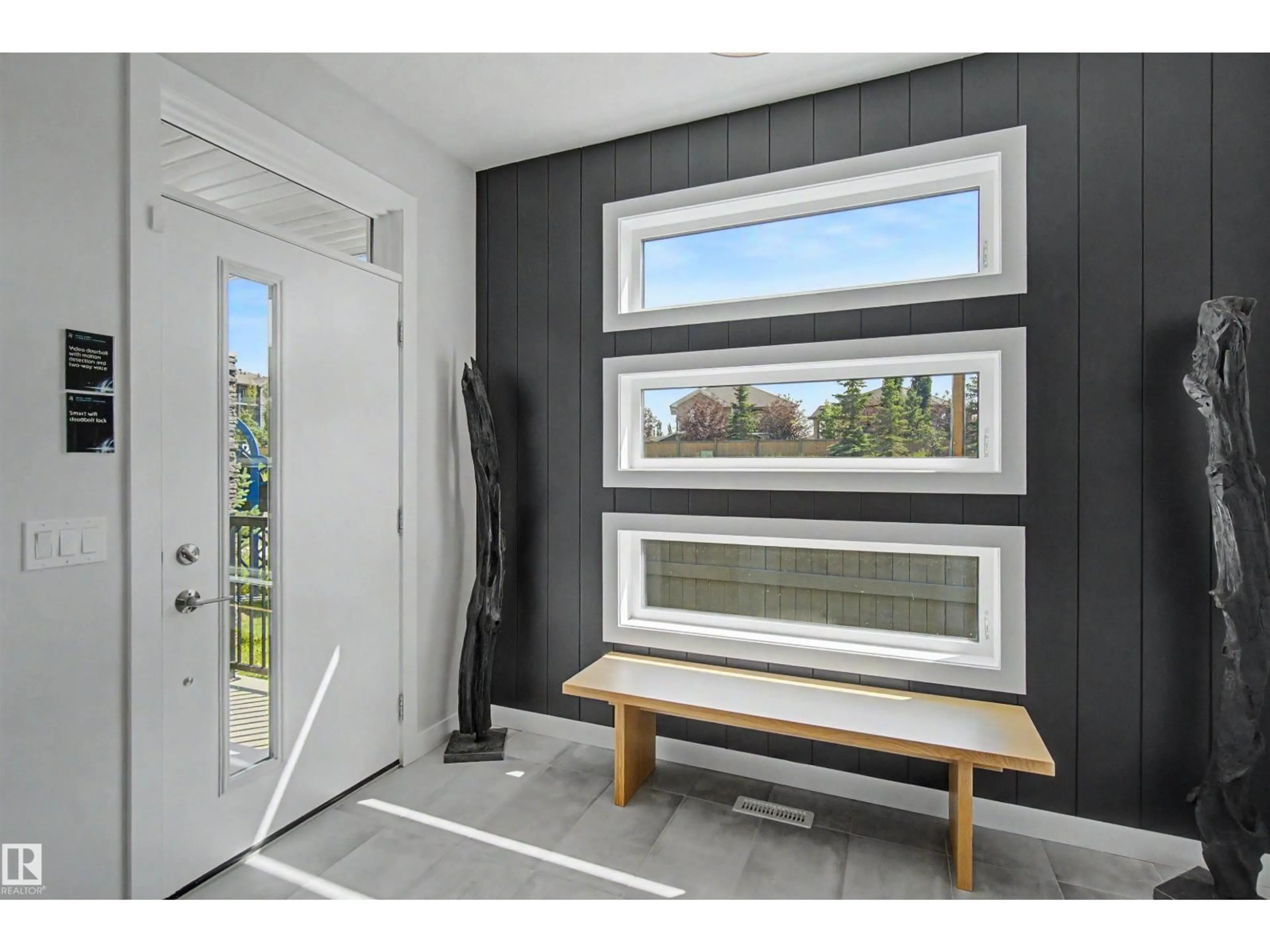 Indoor entryway for 2 NOUVEAU DR, St. Albert Alberta T8N7Z7
