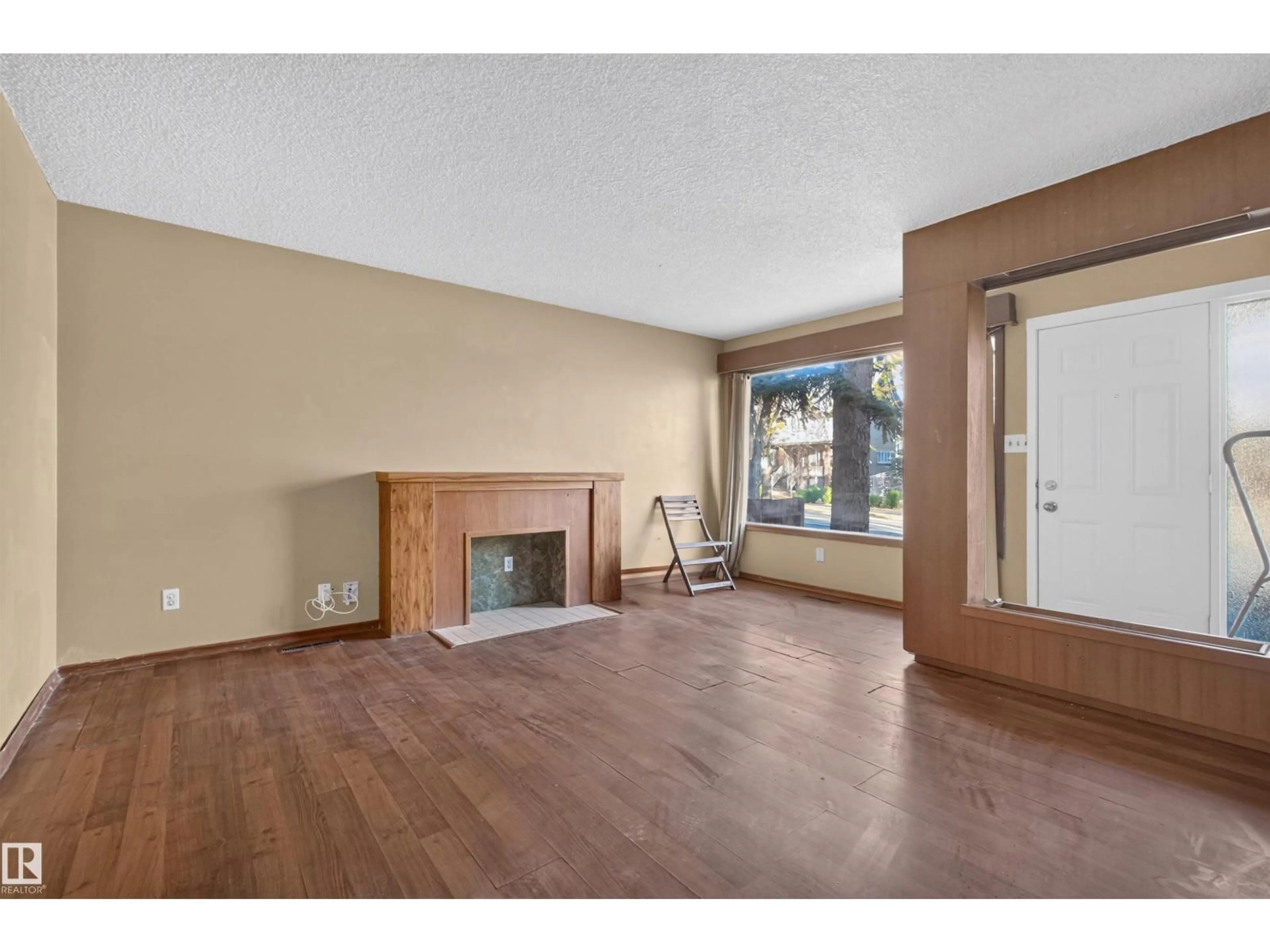Unknown for NW - 11015 87 AV, Edmonton Alberta T6G0X5