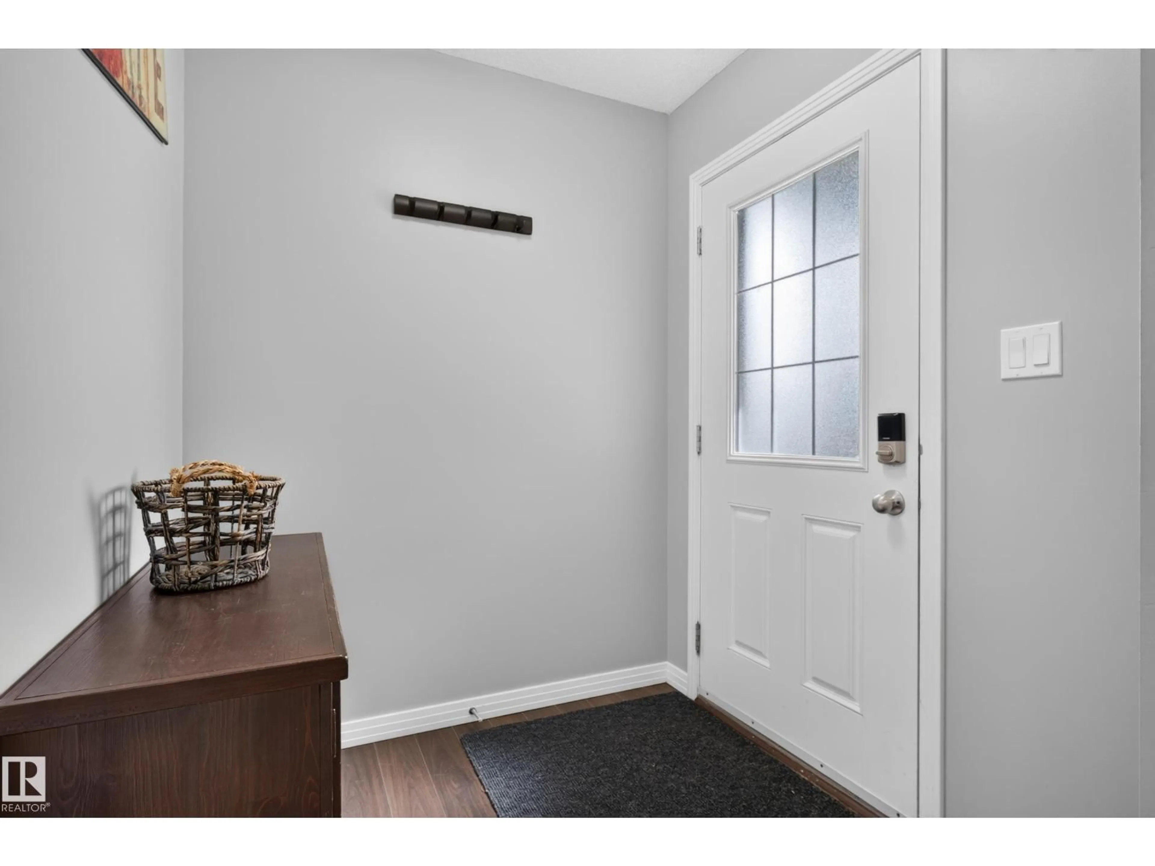 Indoor entryway for 436 REED CR, Leduc Alberta T9E0R5