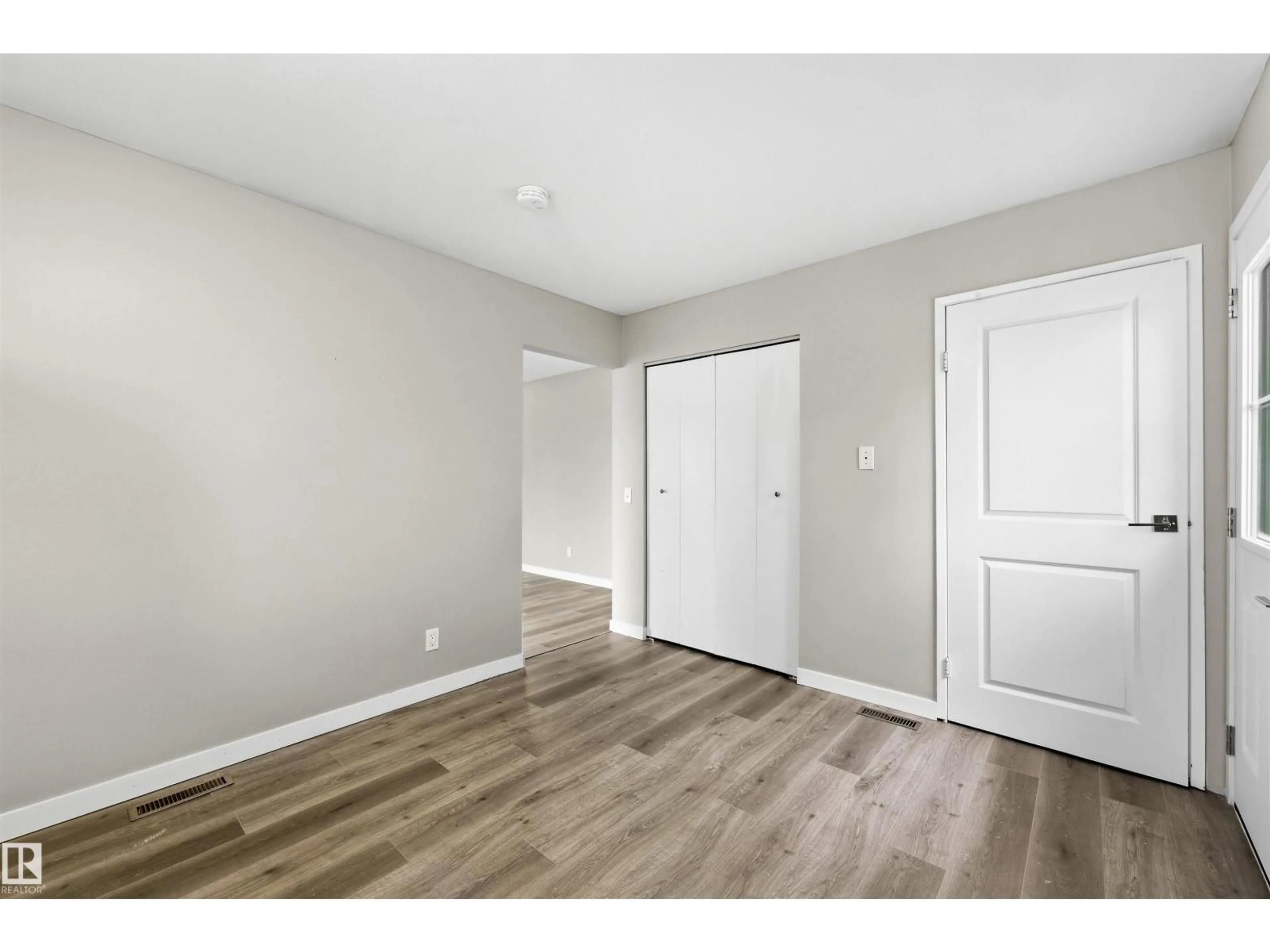 A pic of a room for 3927 22 AV, Edmonton Alberta T6L4M1