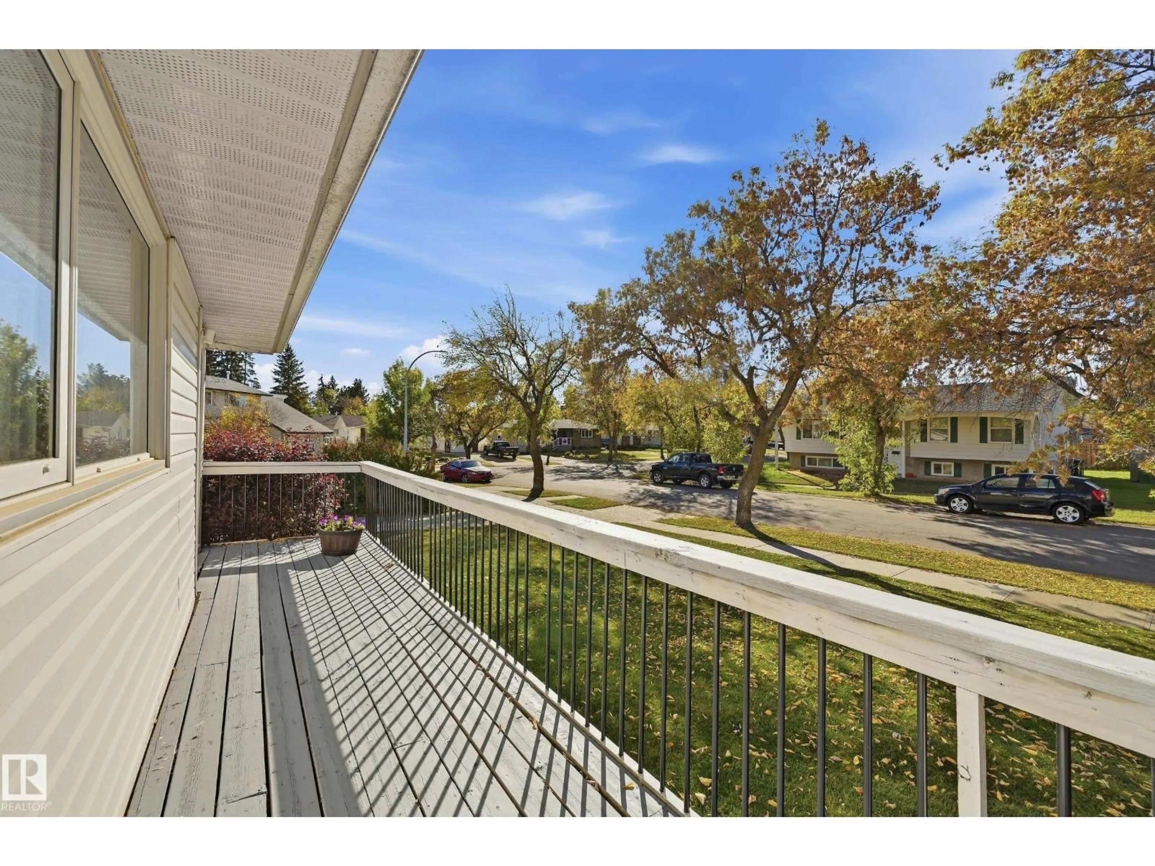 Patio, unknown for 74 ASPEN CR, St. Albert Alberta T8N2L8