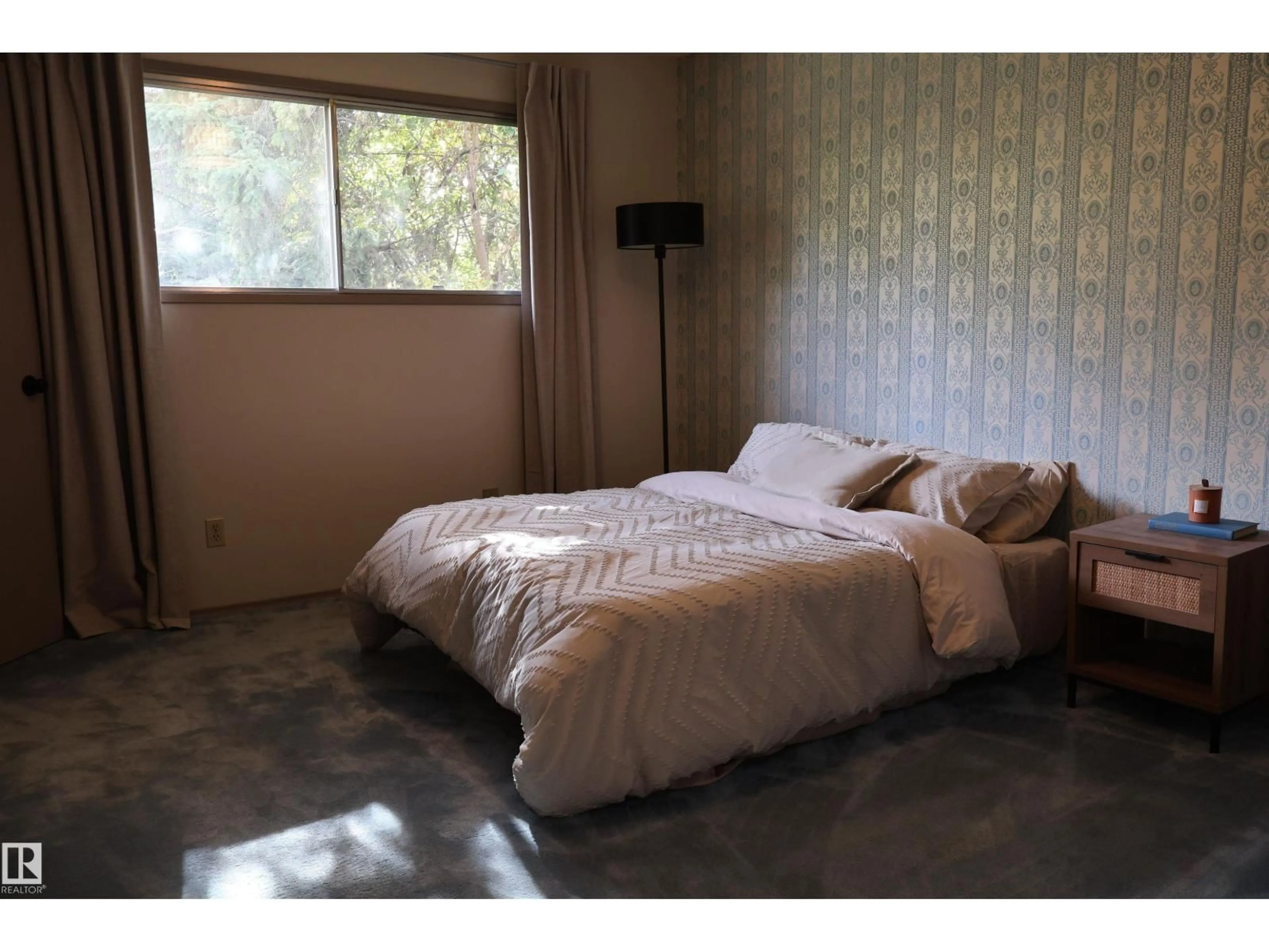 A pic of a room for NW - 3819 115 AV, Edmonton Alberta T5W0V2