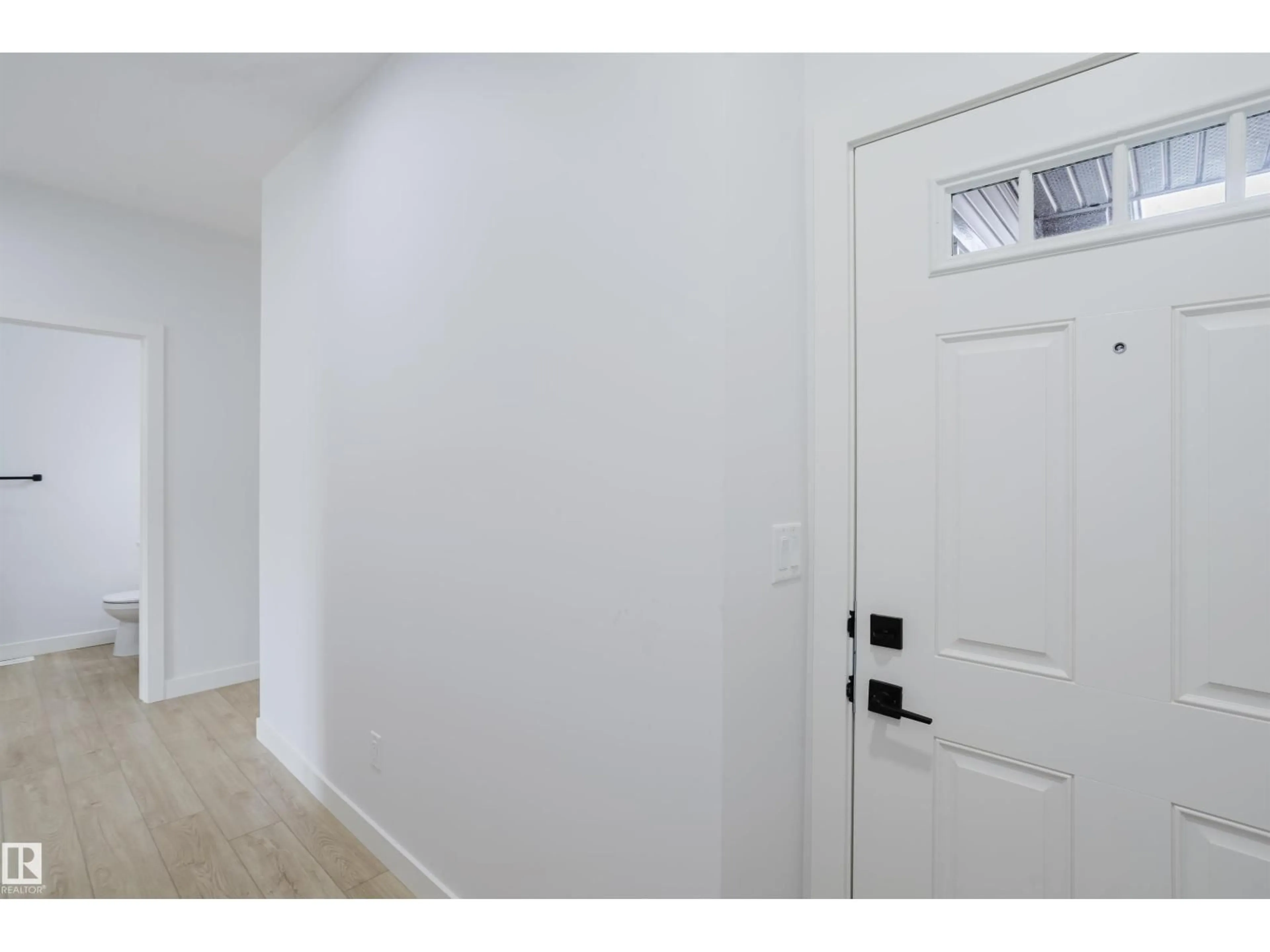 Indoor entryway for 6215 29 AV, Edmonton Alberta T6X3J2