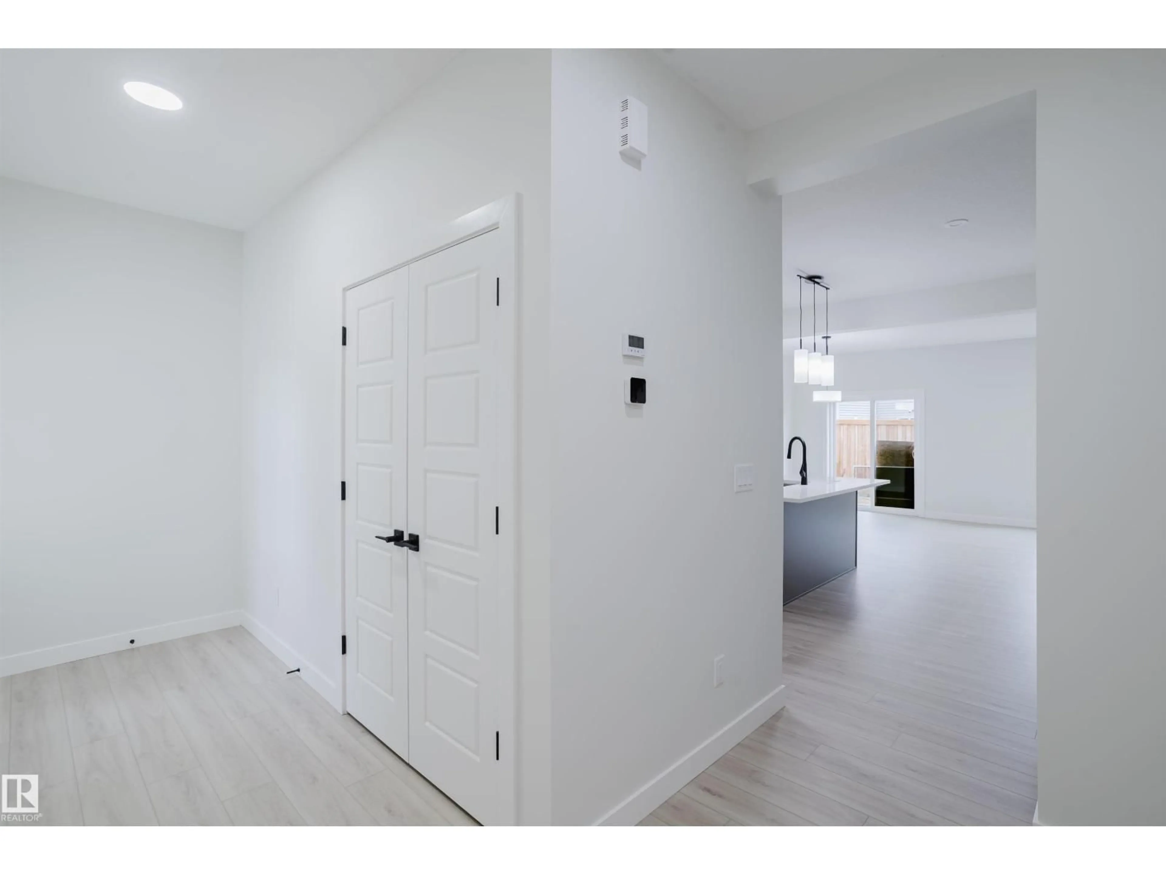 Indoor entryway for SW - 432 27 ST, Edmonton Alberta T6X3H9