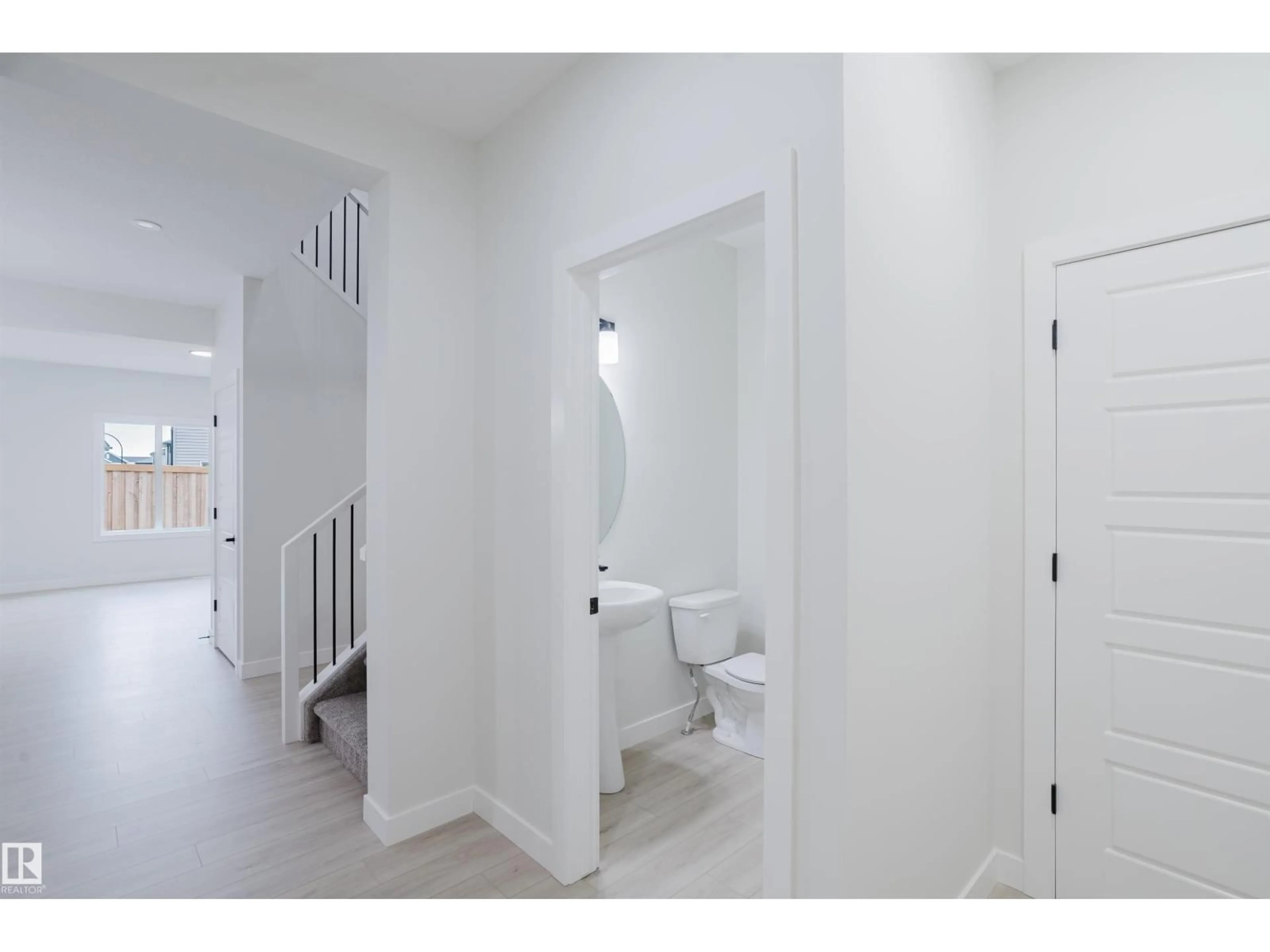 Indoor entryway for SW - 432 27 ST, Edmonton Alberta T6X3H9