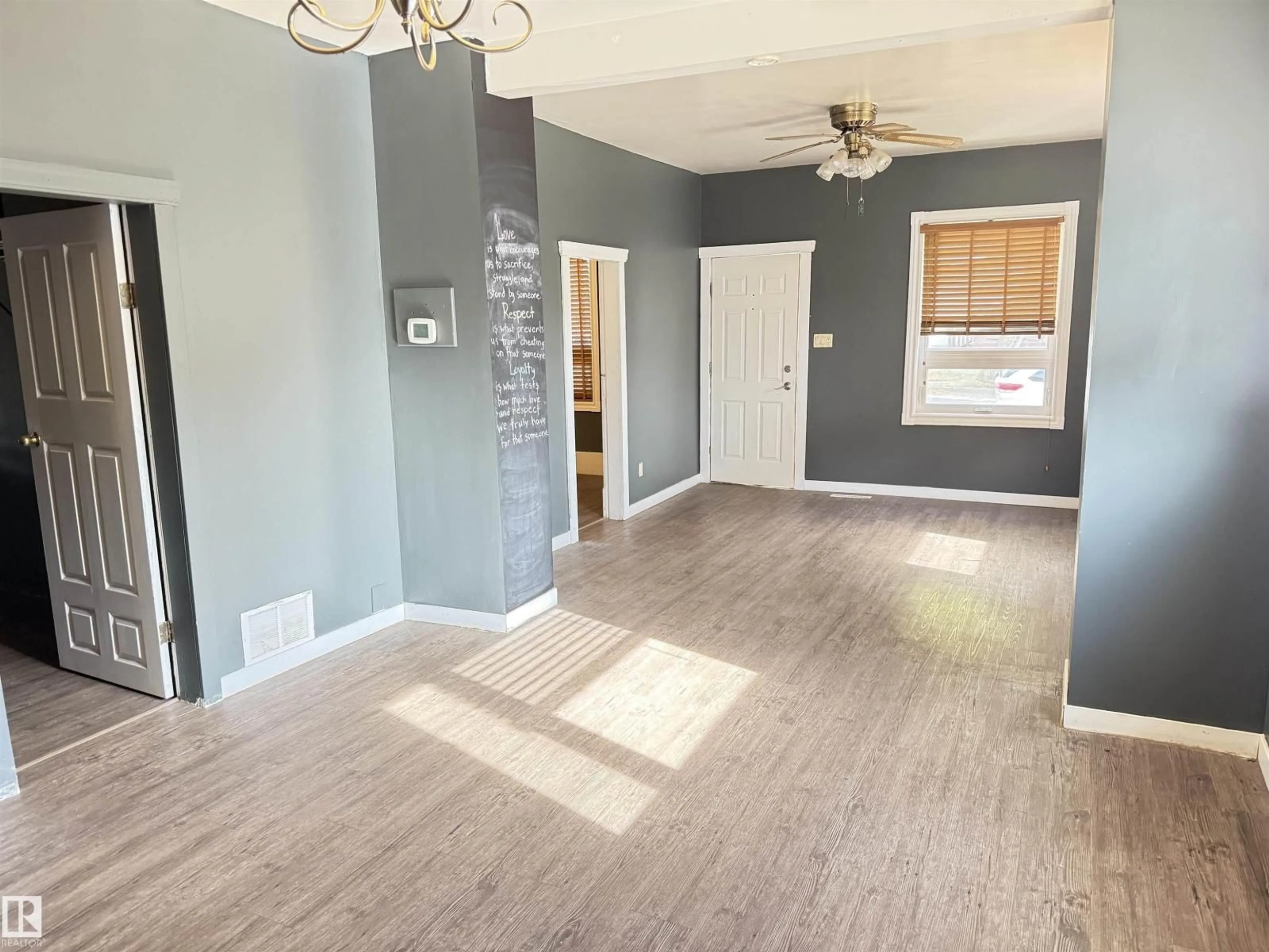 A pic of a room for NW - 11942 37 ST, Edmonton Alberta T5W2C1