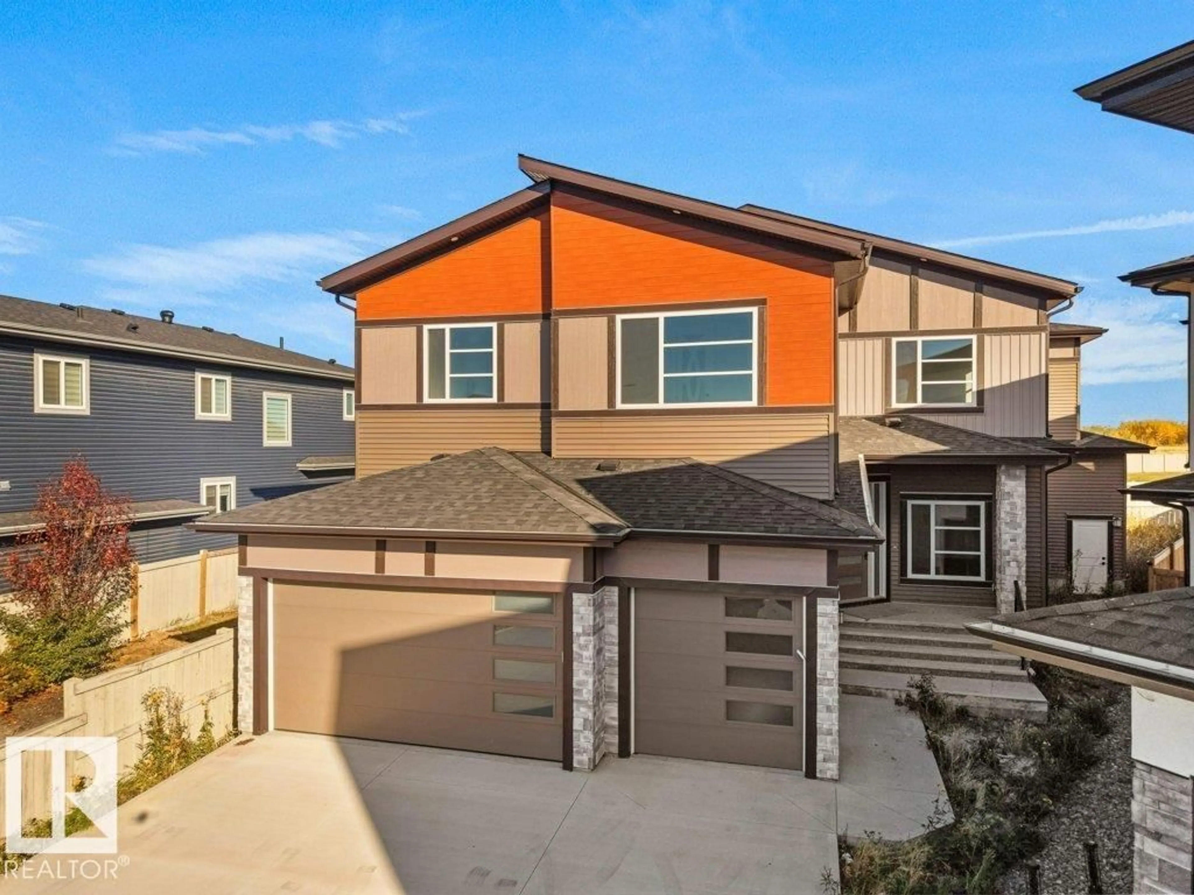 Home with vinyl exterior material, street for 1707 18 ST, Edmonton Alberta T6T2N2