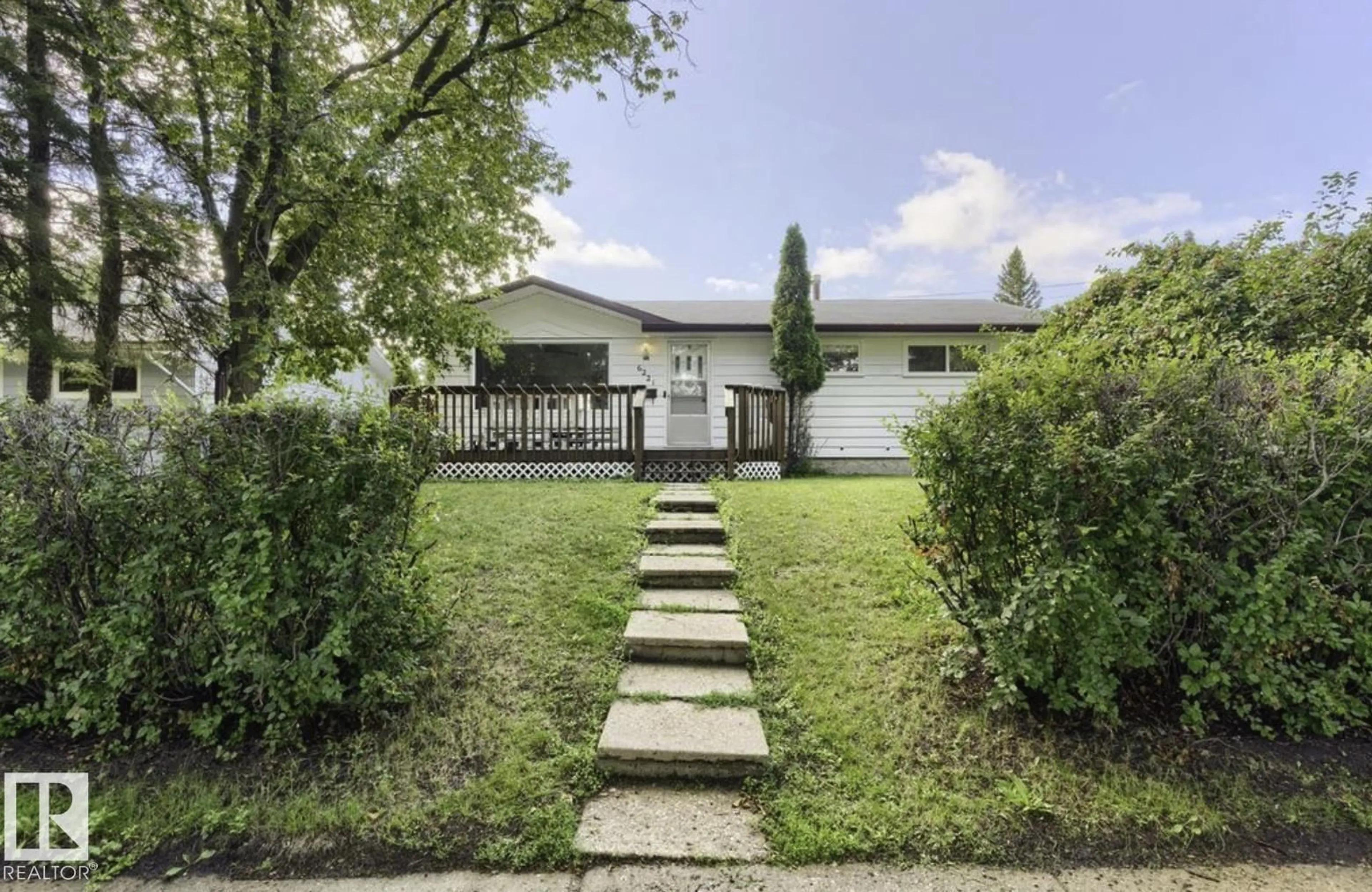 Unknown for 6221 44B AVENUE, Camrose Alberta T4V0B5