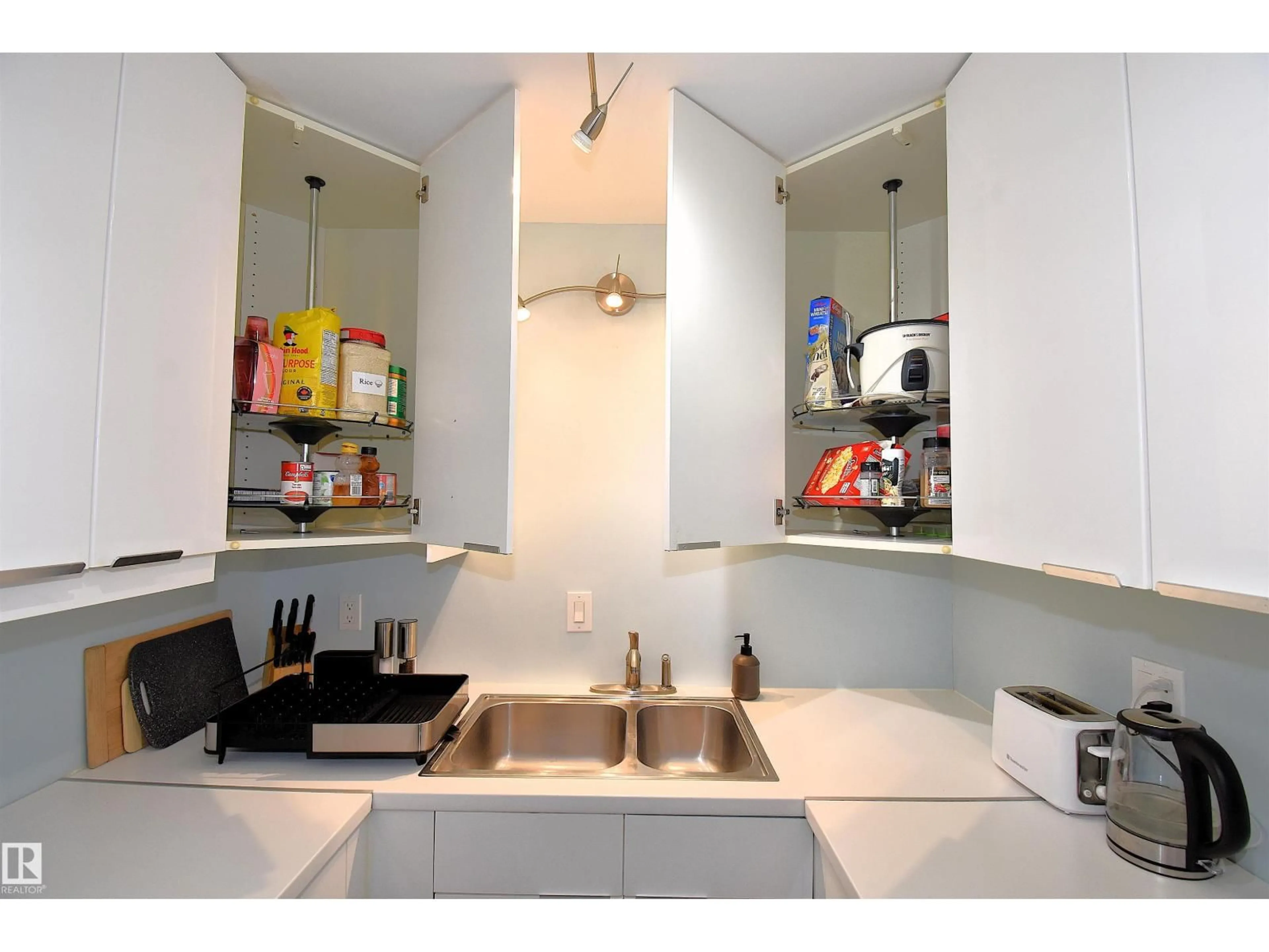 Standard kitchen, ceramic/tile floor for #102 - 11325 109 AV, Edmonton Alberta T5H1E3
