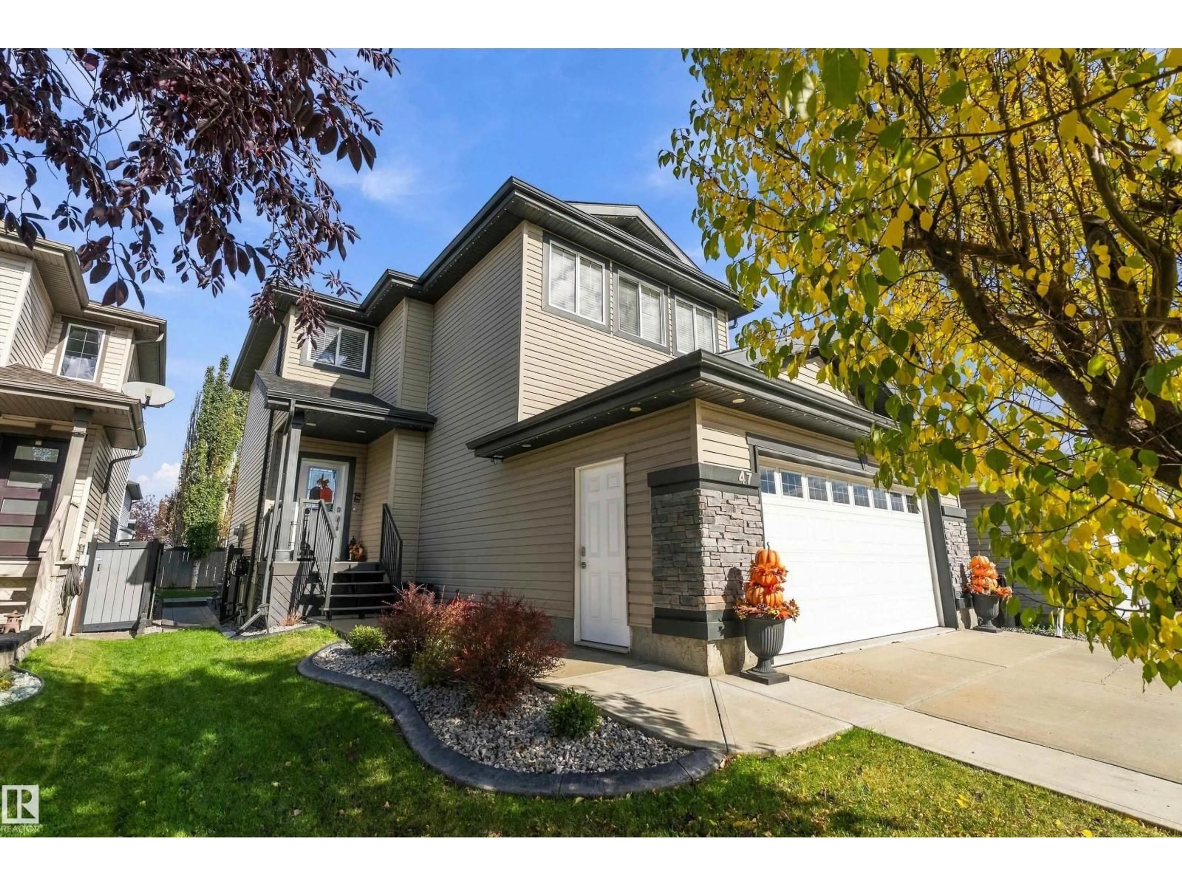 Home with vinyl exterior material, street for 47 BIRCHMONT DR, Leduc Alberta T9E8S4
