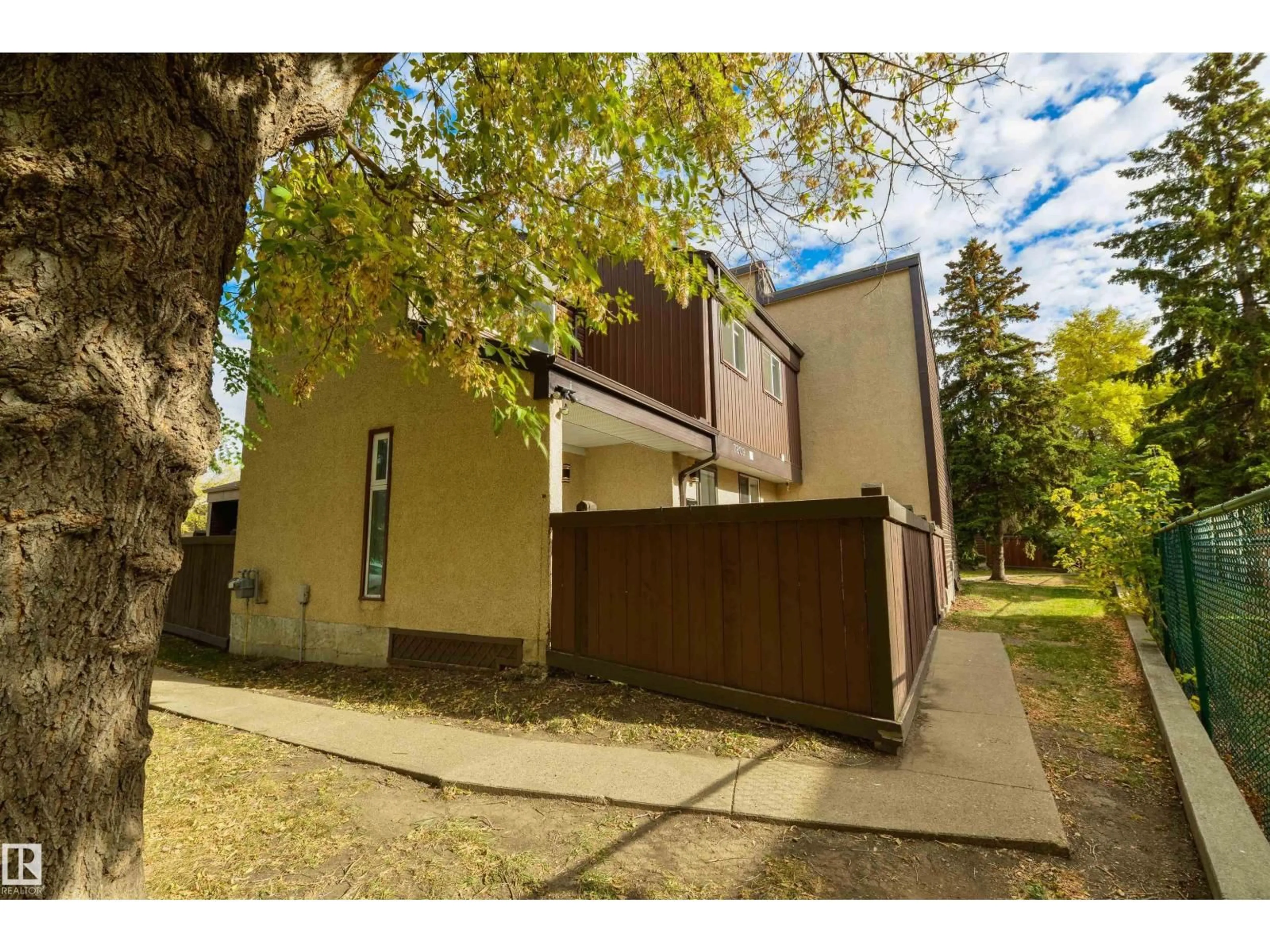 Unknown for NW - 7209 180 ST, Edmonton Alberta T5T3G1