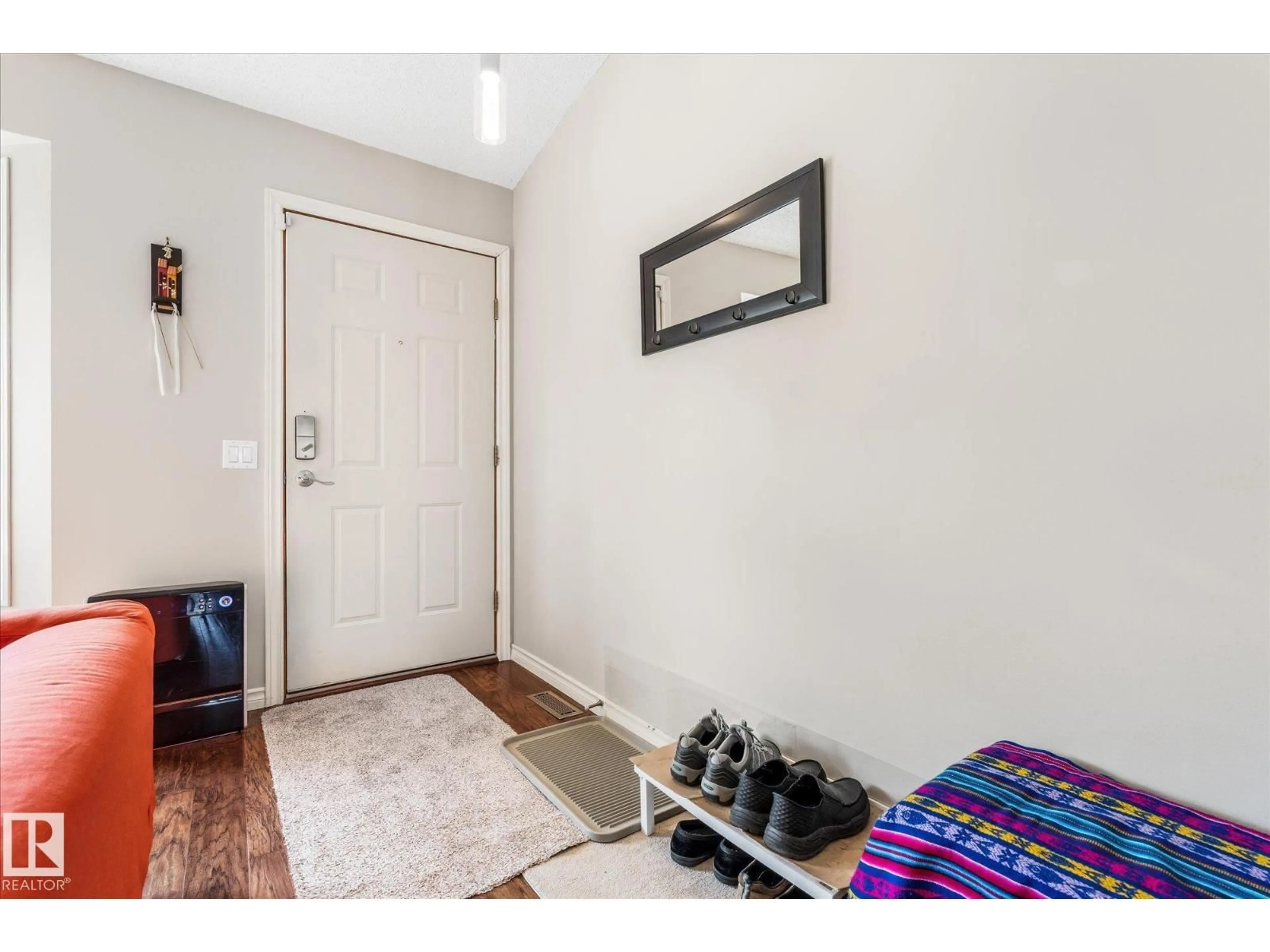 Indoor entryway for 4103 44 AV, Stony Plain Alberta T7Z1K3