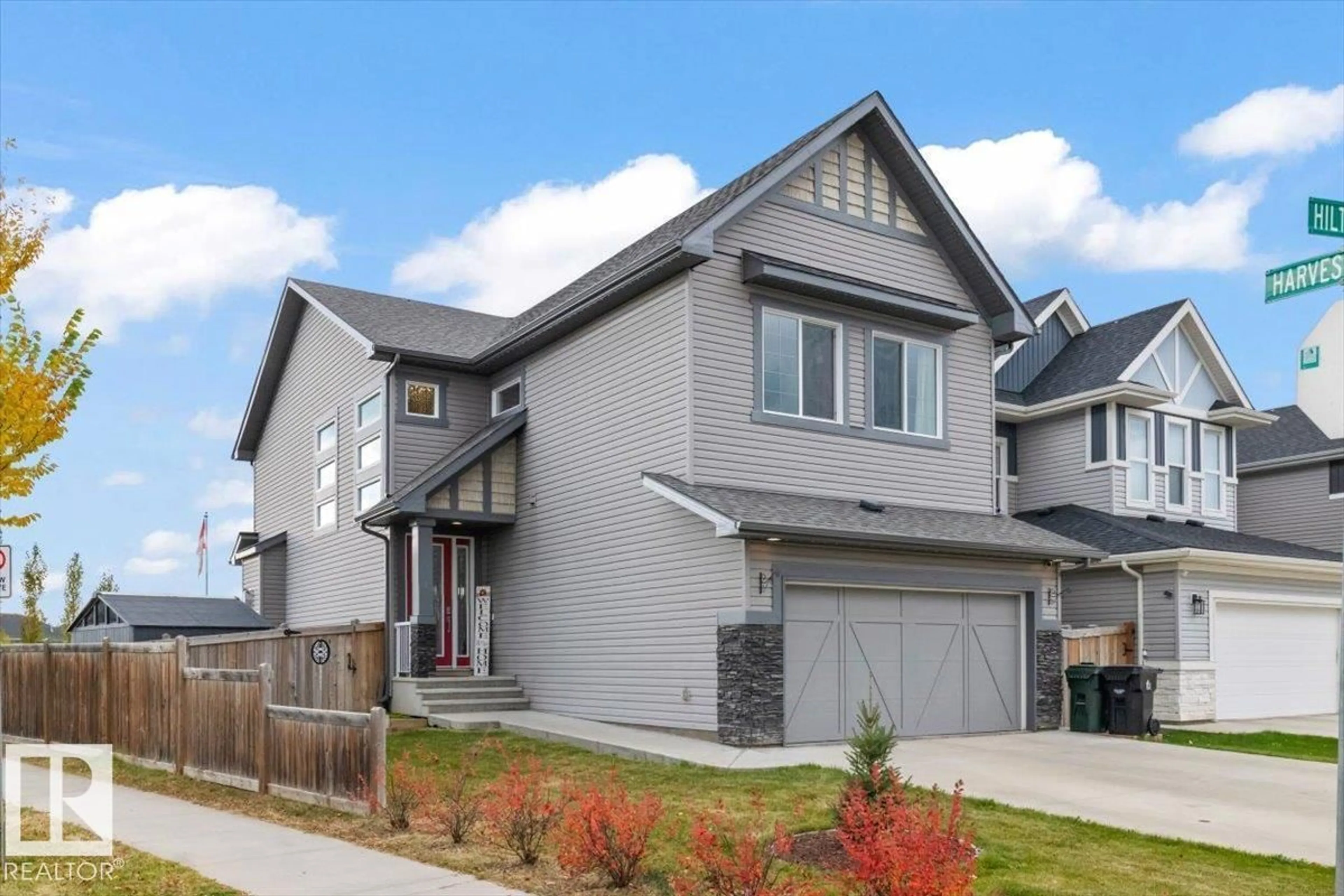 Home with vinyl exterior material, street for 1 HILTON CV, Spruce Grove Alberta T7X0V9