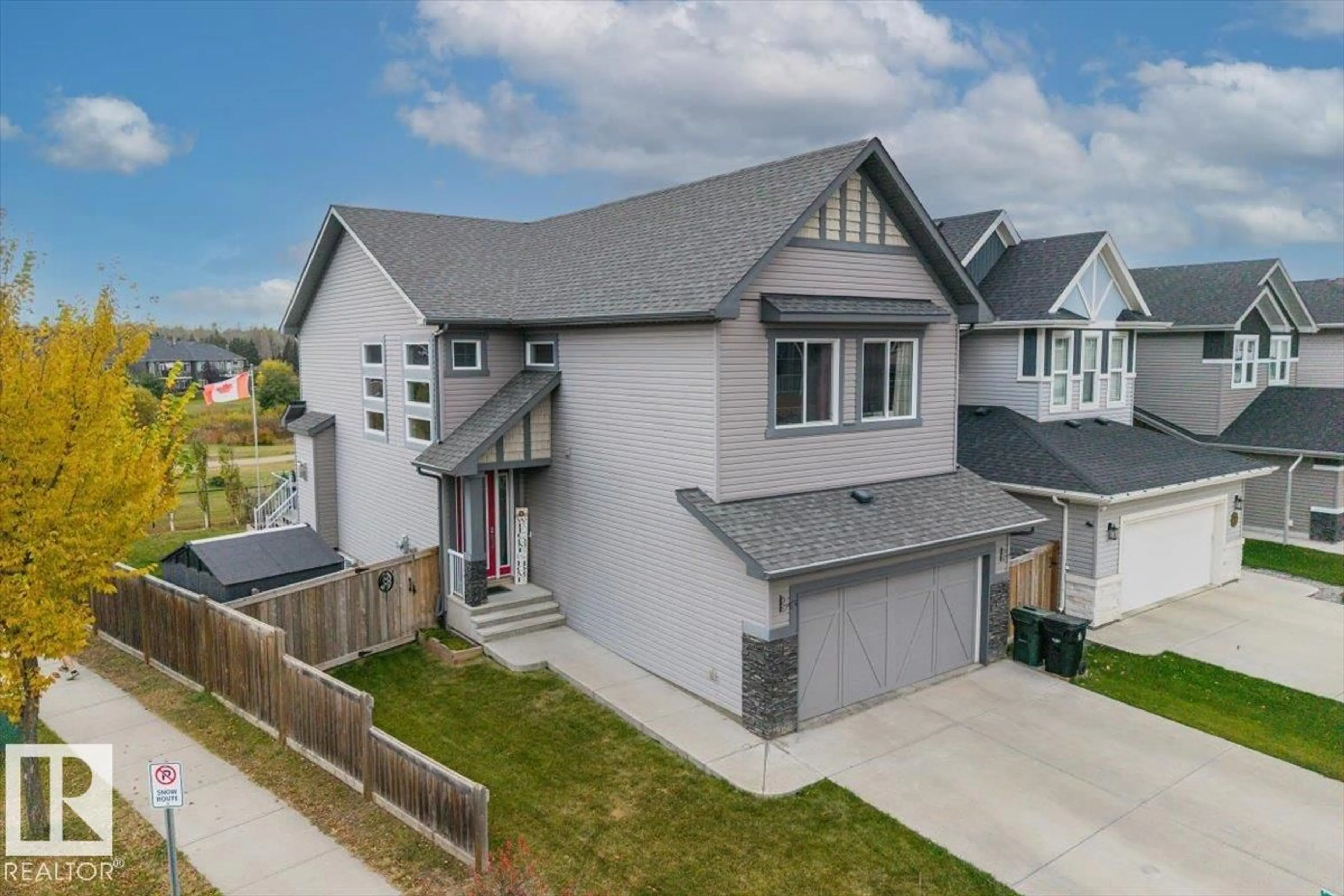 A pic from outside/outdoor area/front of a property/back of a property/a pic from drone, street for 1 HILTON CV, Spruce Grove Alberta T7X0V9