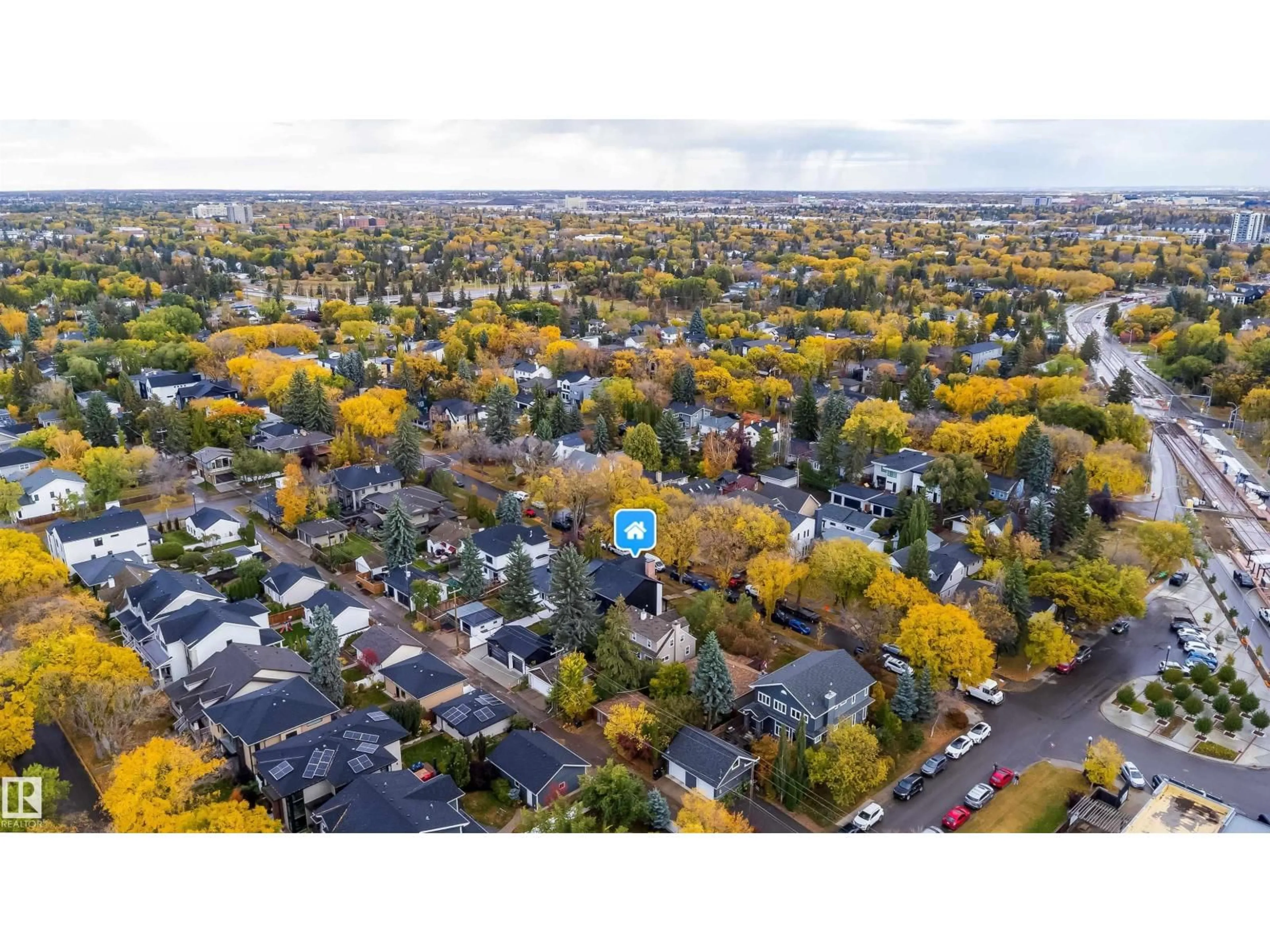 A pic from outside/outdoor area/front of a property/back of a property/a pic from drone, street for NW - 10414 134 ST, Edmonton Alberta T5N2B2