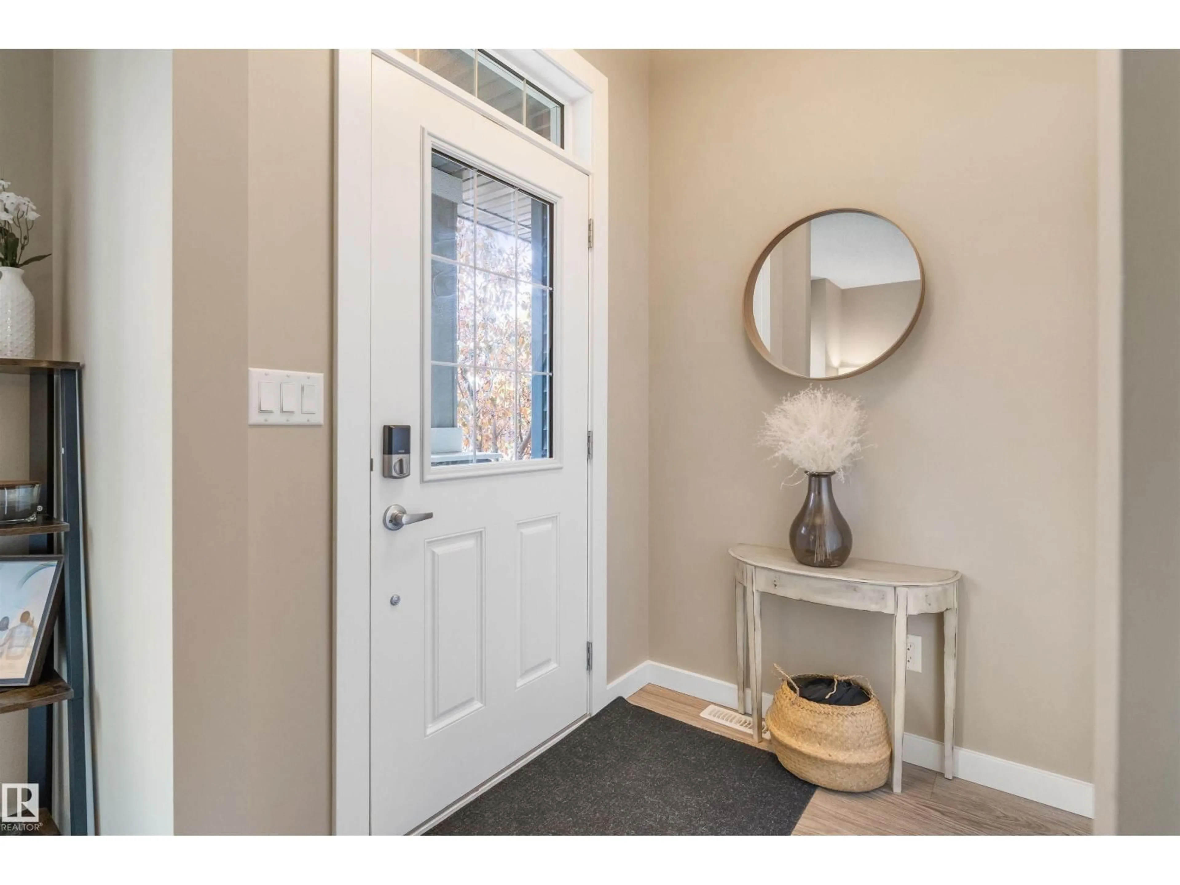 Indoor entryway for NW - 6090 ROSENTHAL WY, Edmonton Alberta T5T7C9